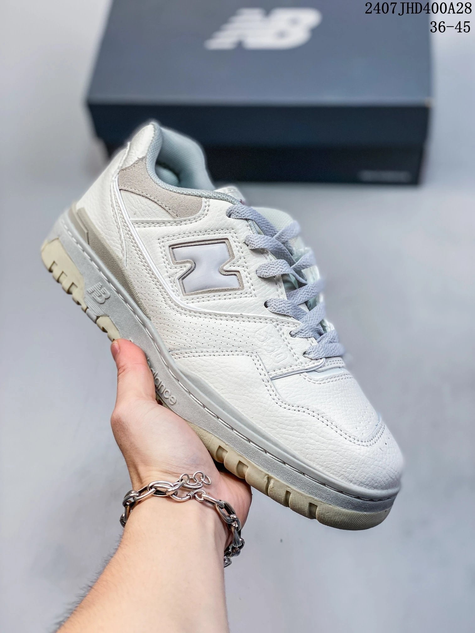 04 White