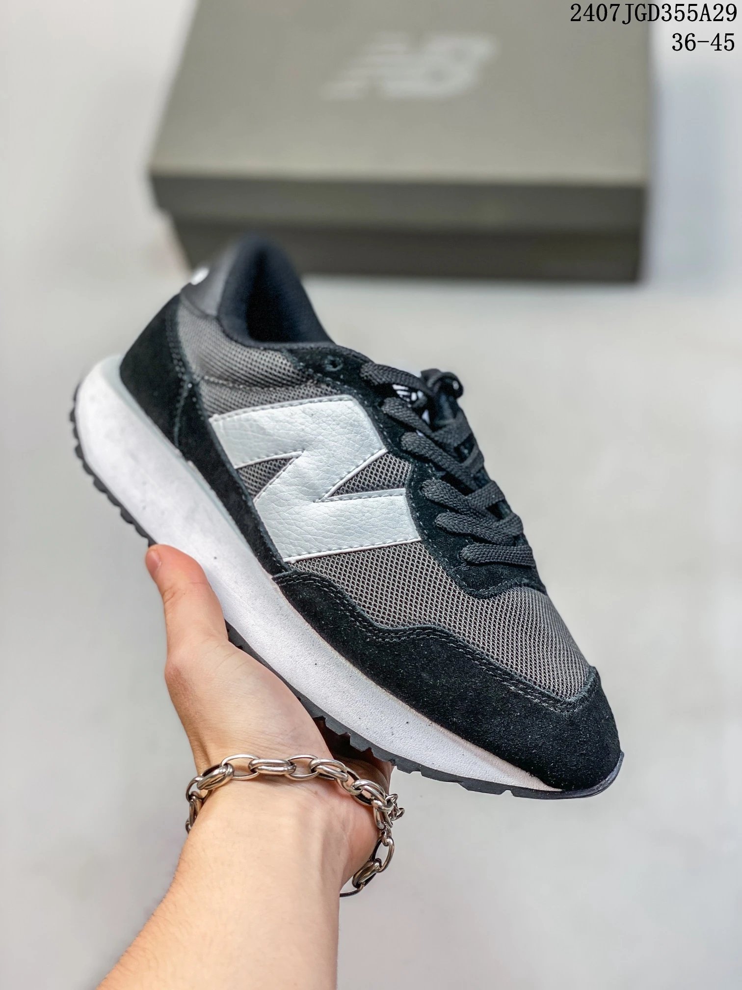 16 black
