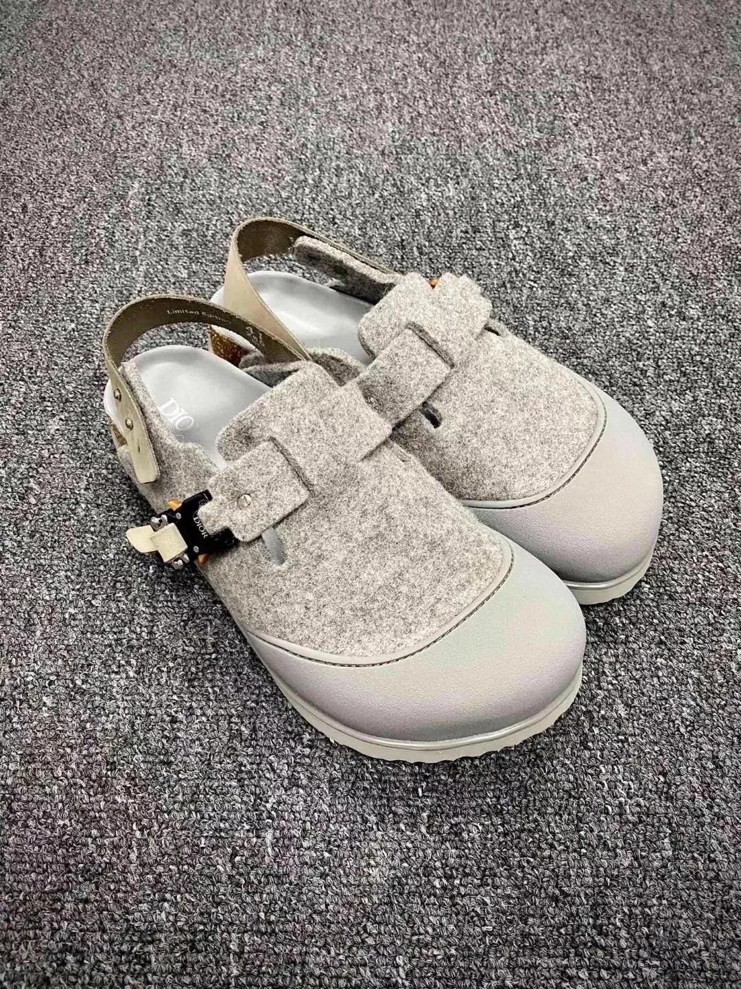 Birkenstock-wool gray half bag