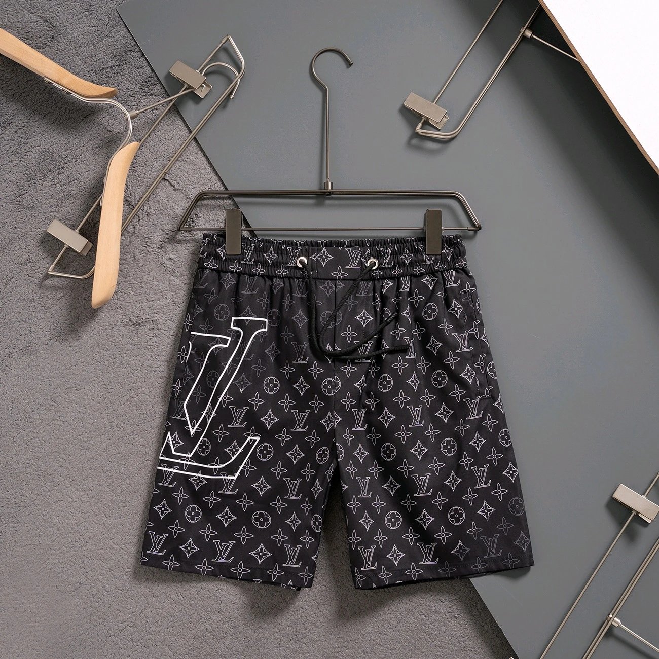 6 black