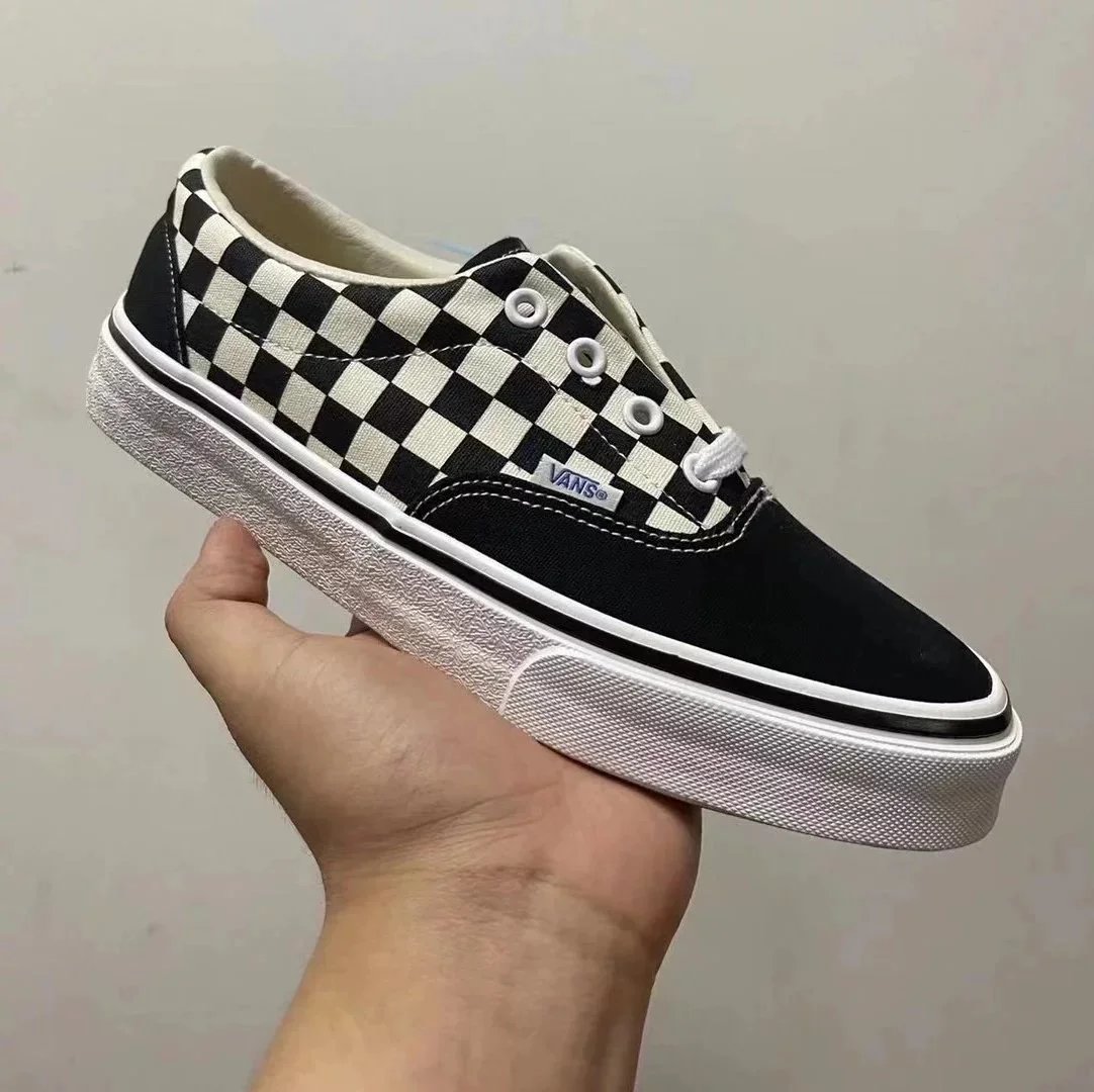 20 Black rice plaid
