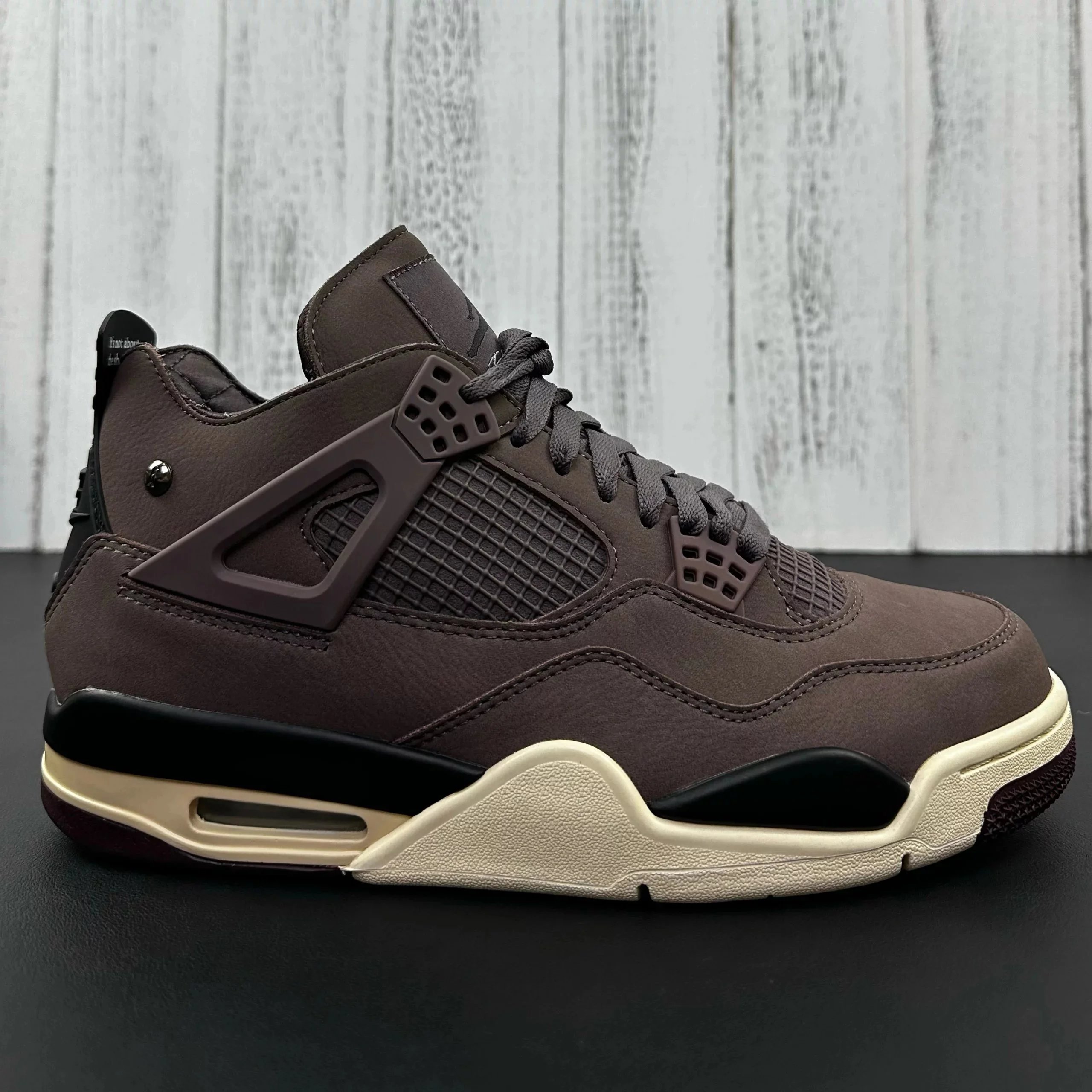 AMM Wine Red DV6773-220