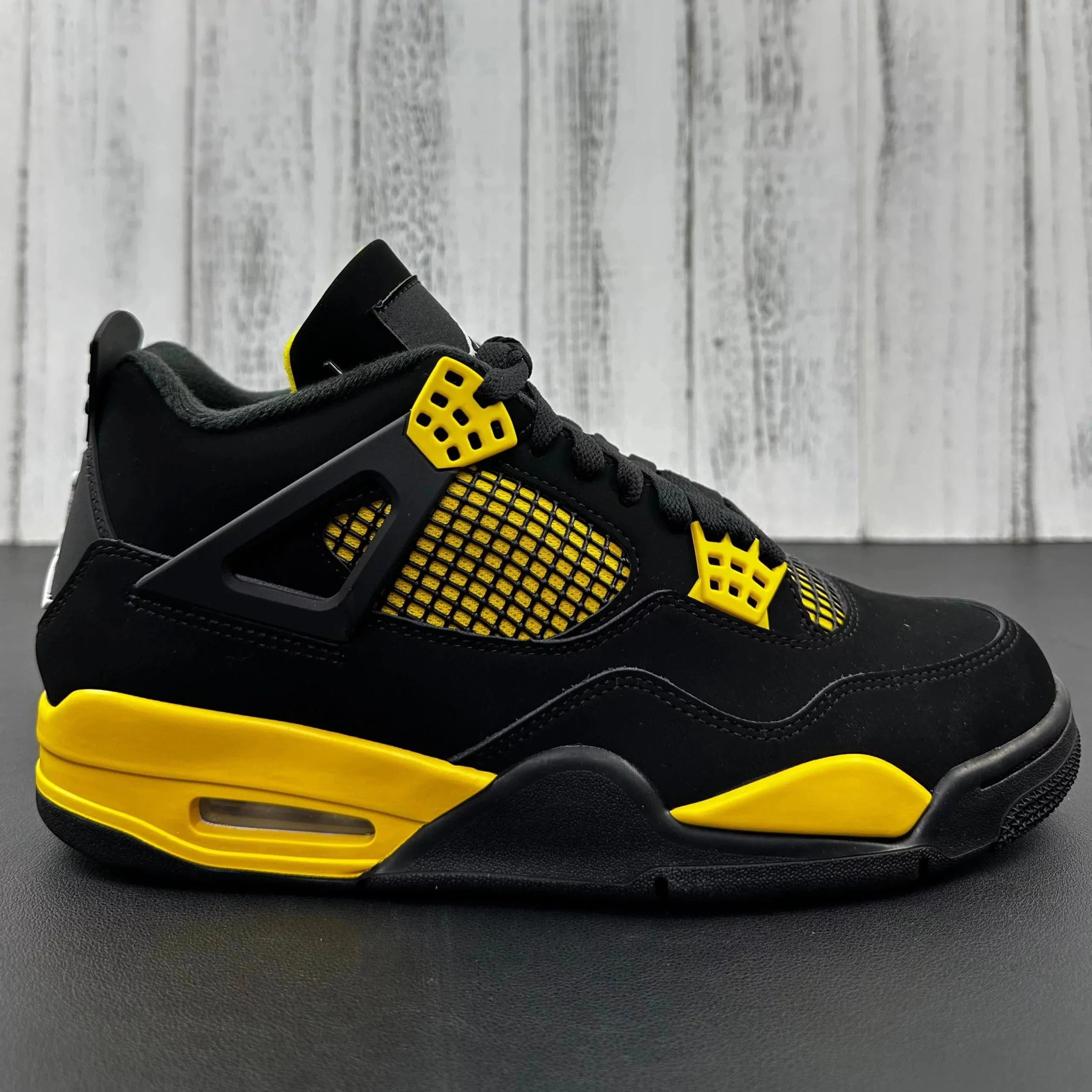 Yellow Lightning DH6927-017