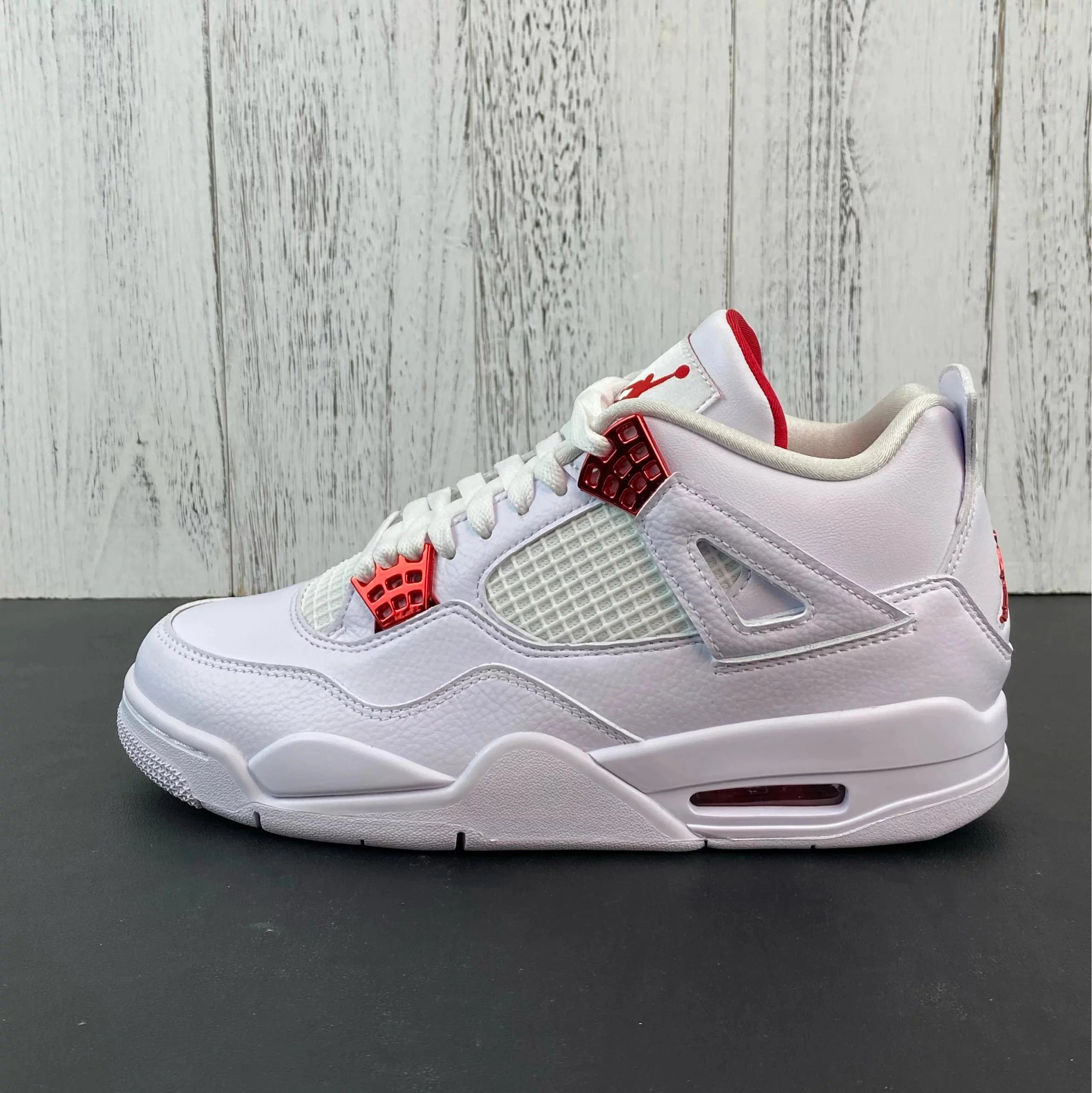 white red CT8527-112