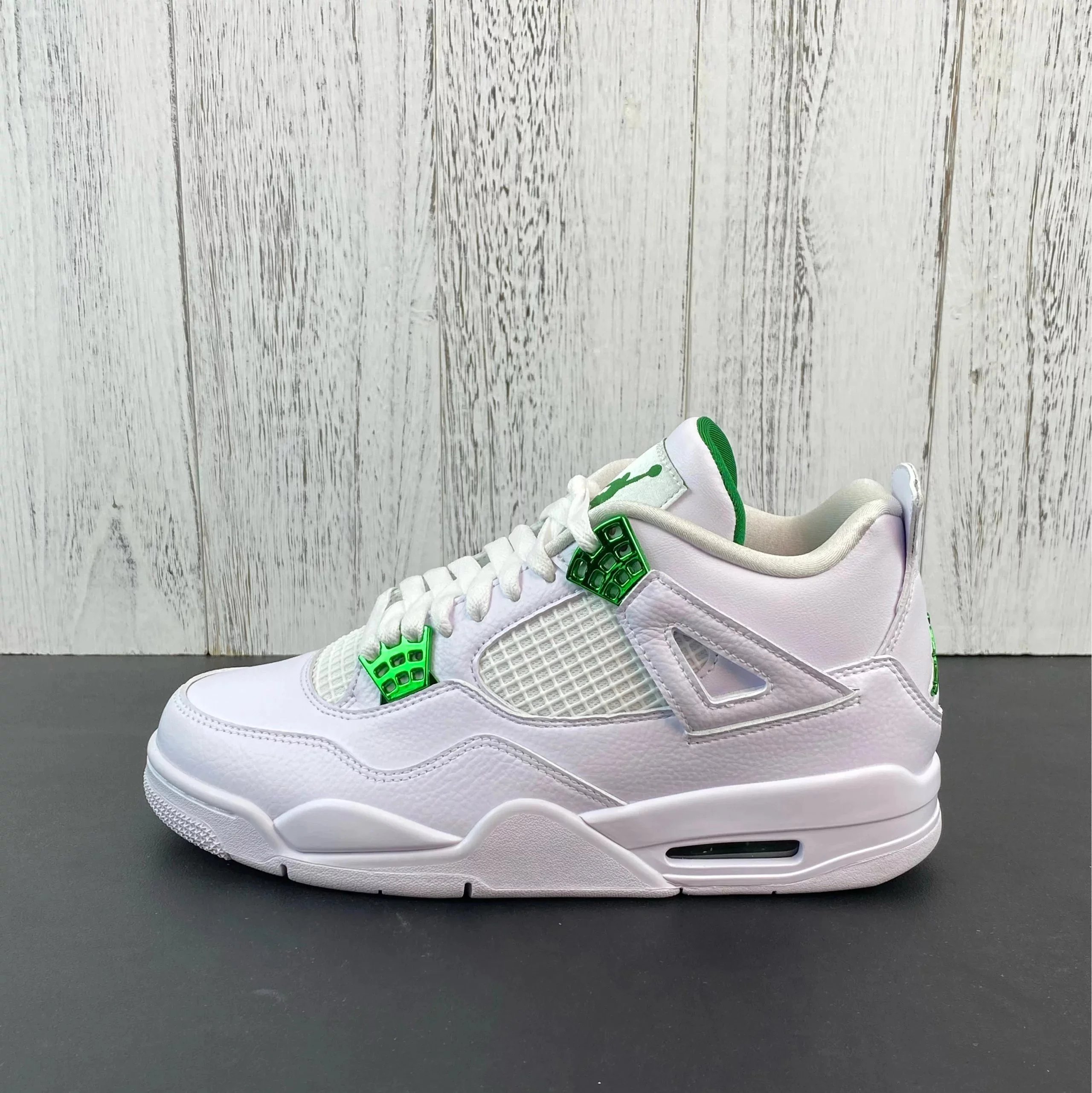 White and green CT8527-113