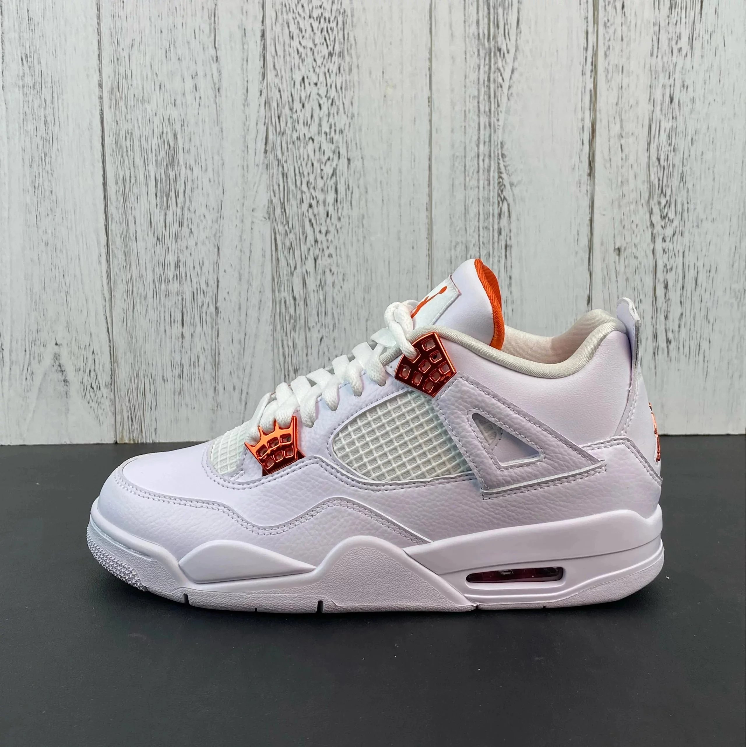 White-Orange CT8527-118