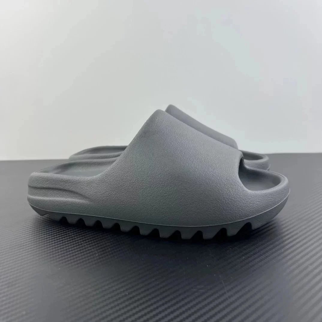Coconut Slippers Slab Grey ID2350-Frosted Surface
