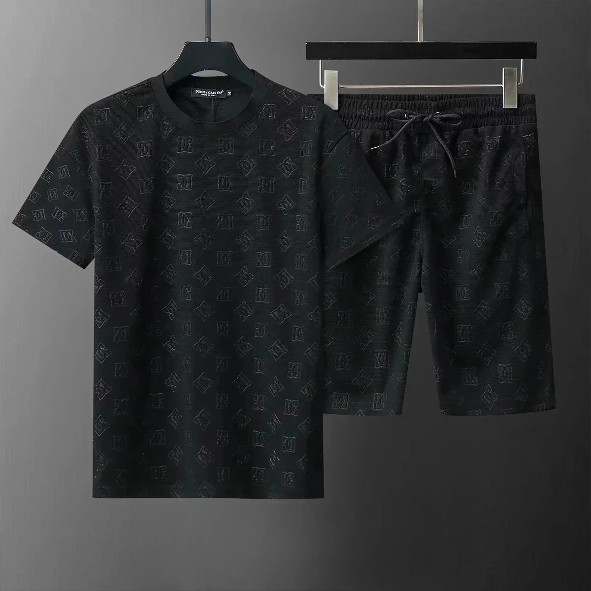 16 black