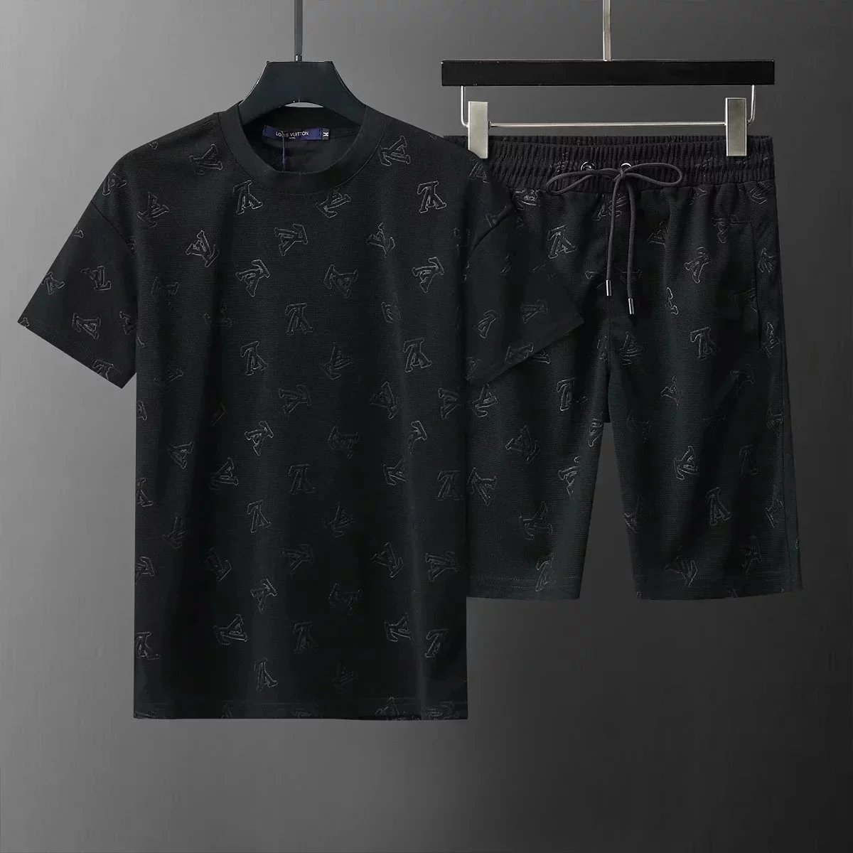 18 black