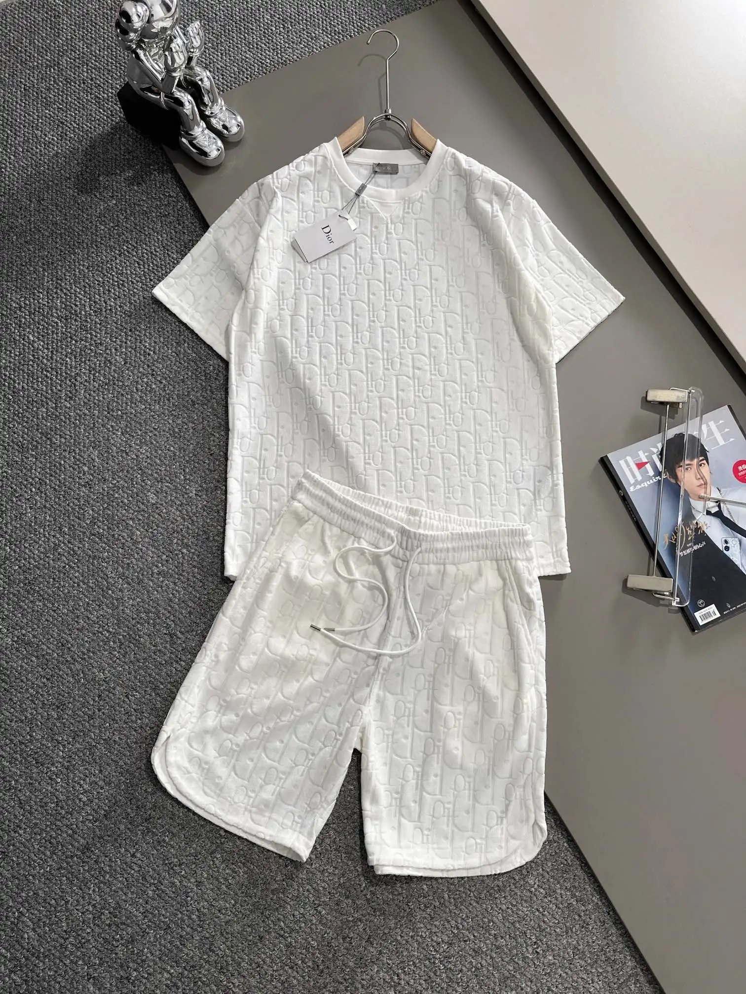 24 white