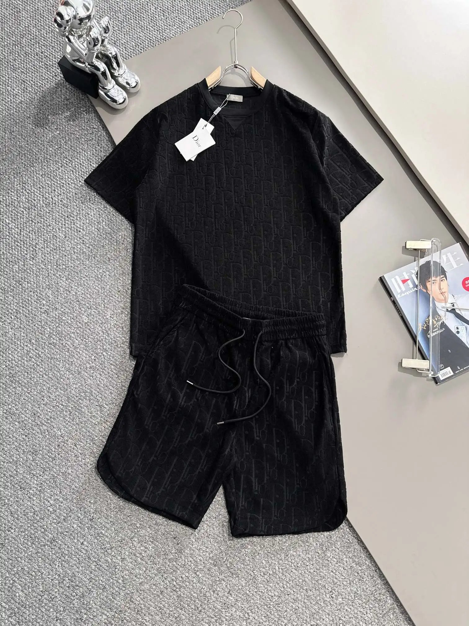 25 black