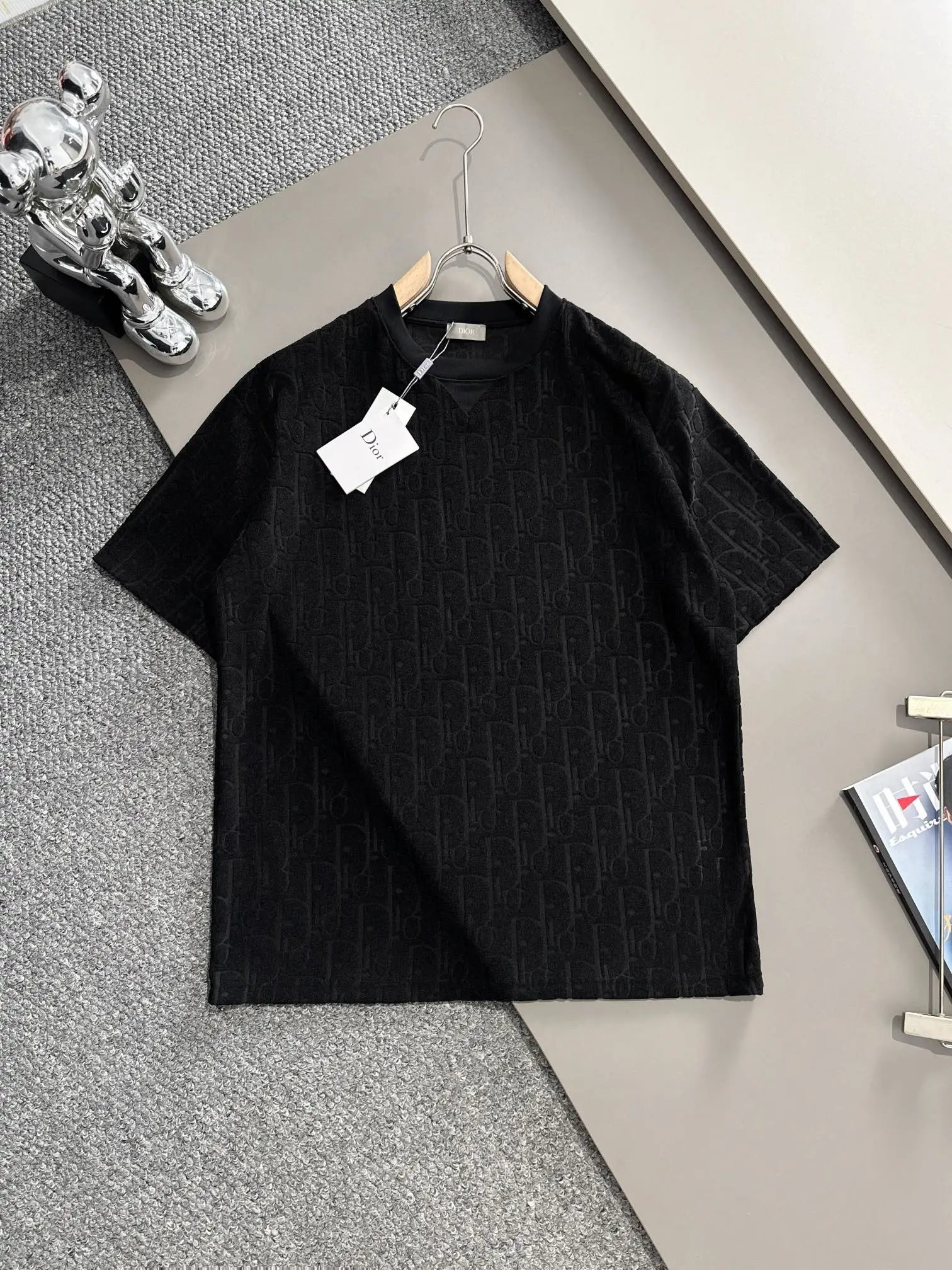 27 Black top