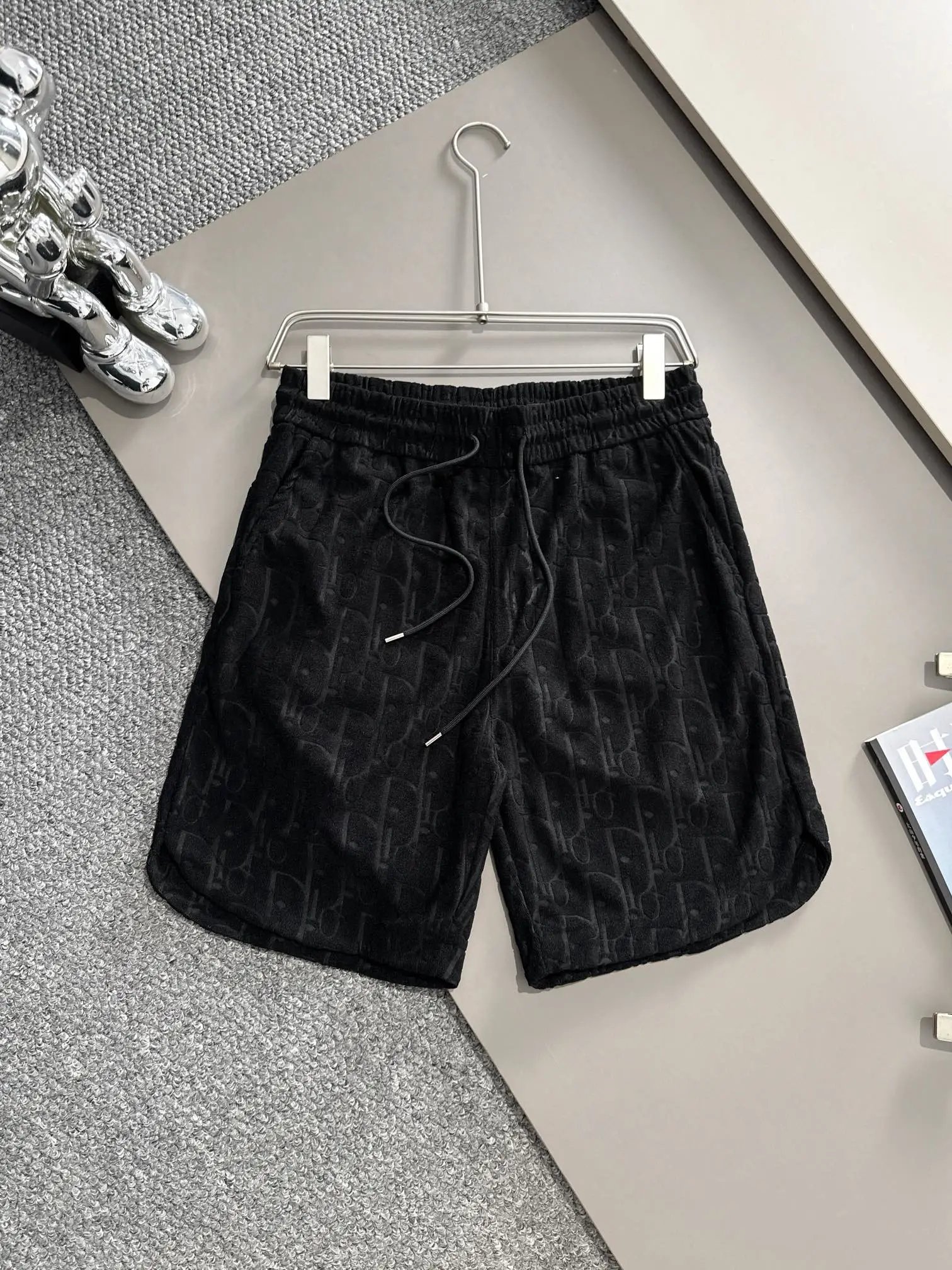 30 black shorts
