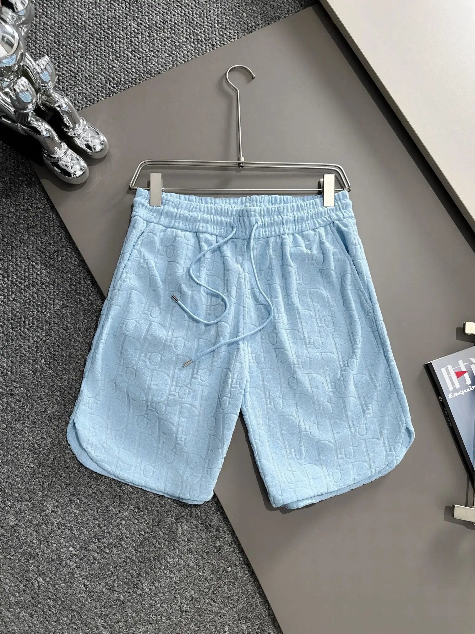 32 Blue shorts