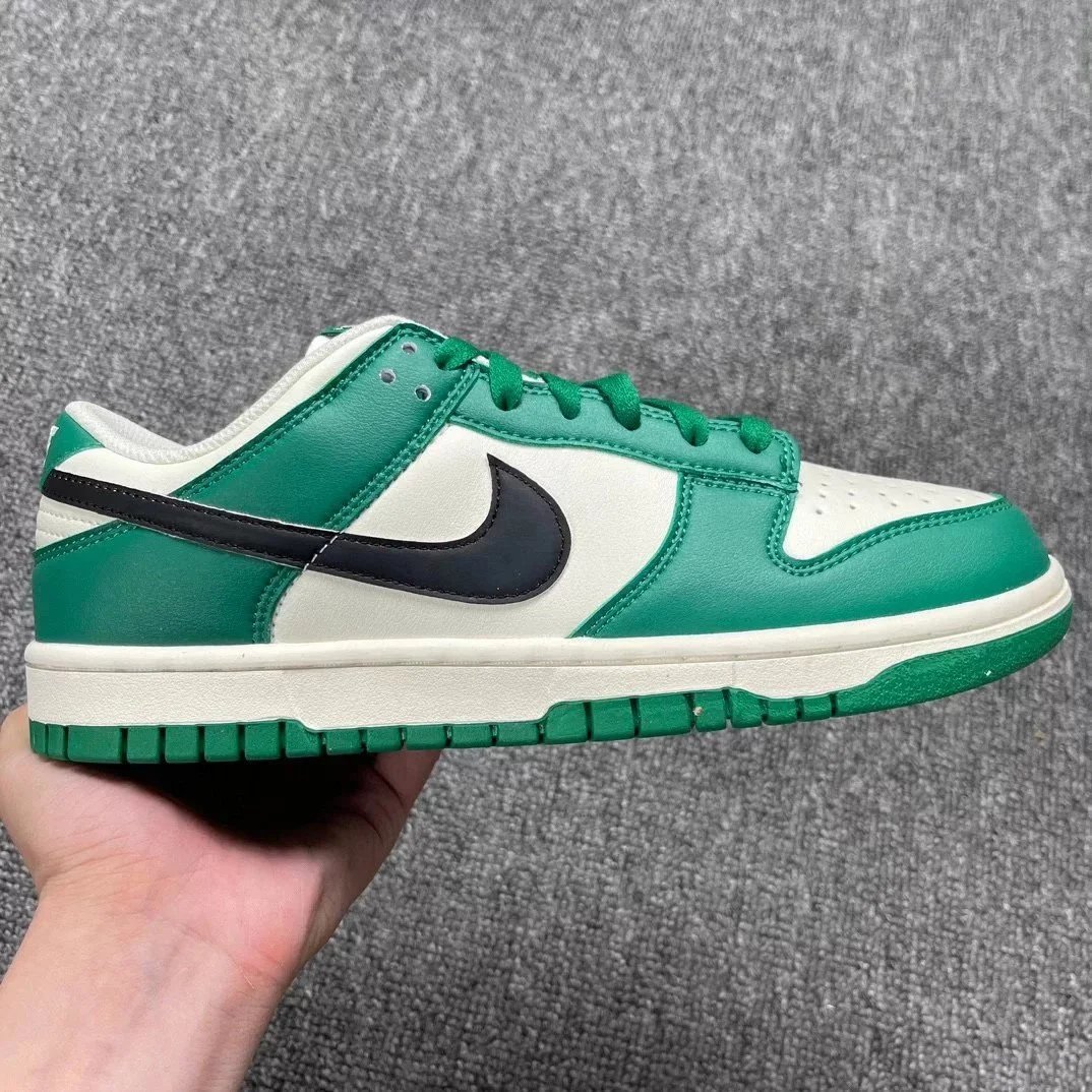 Dunk lottery white and green