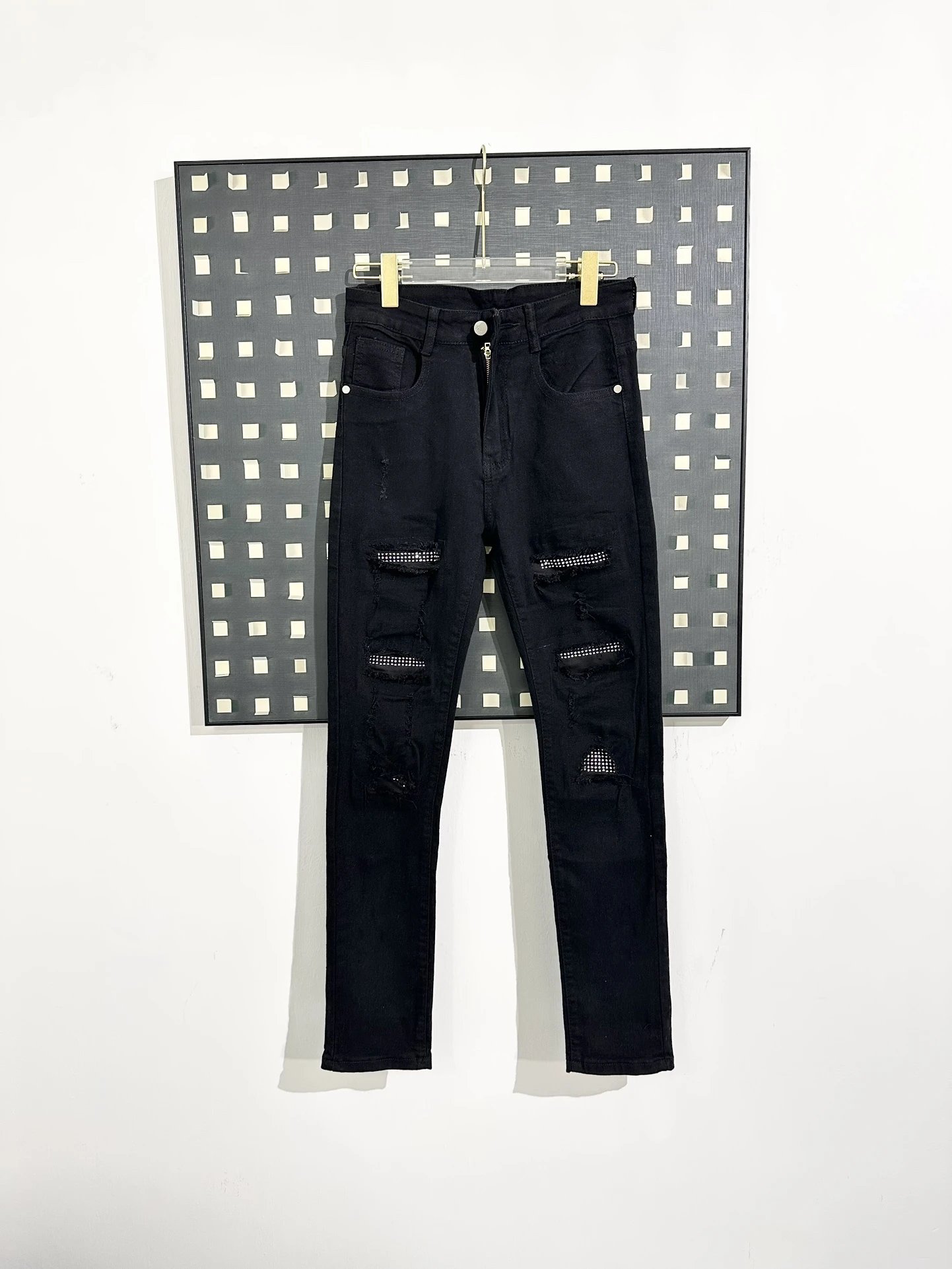 12 black