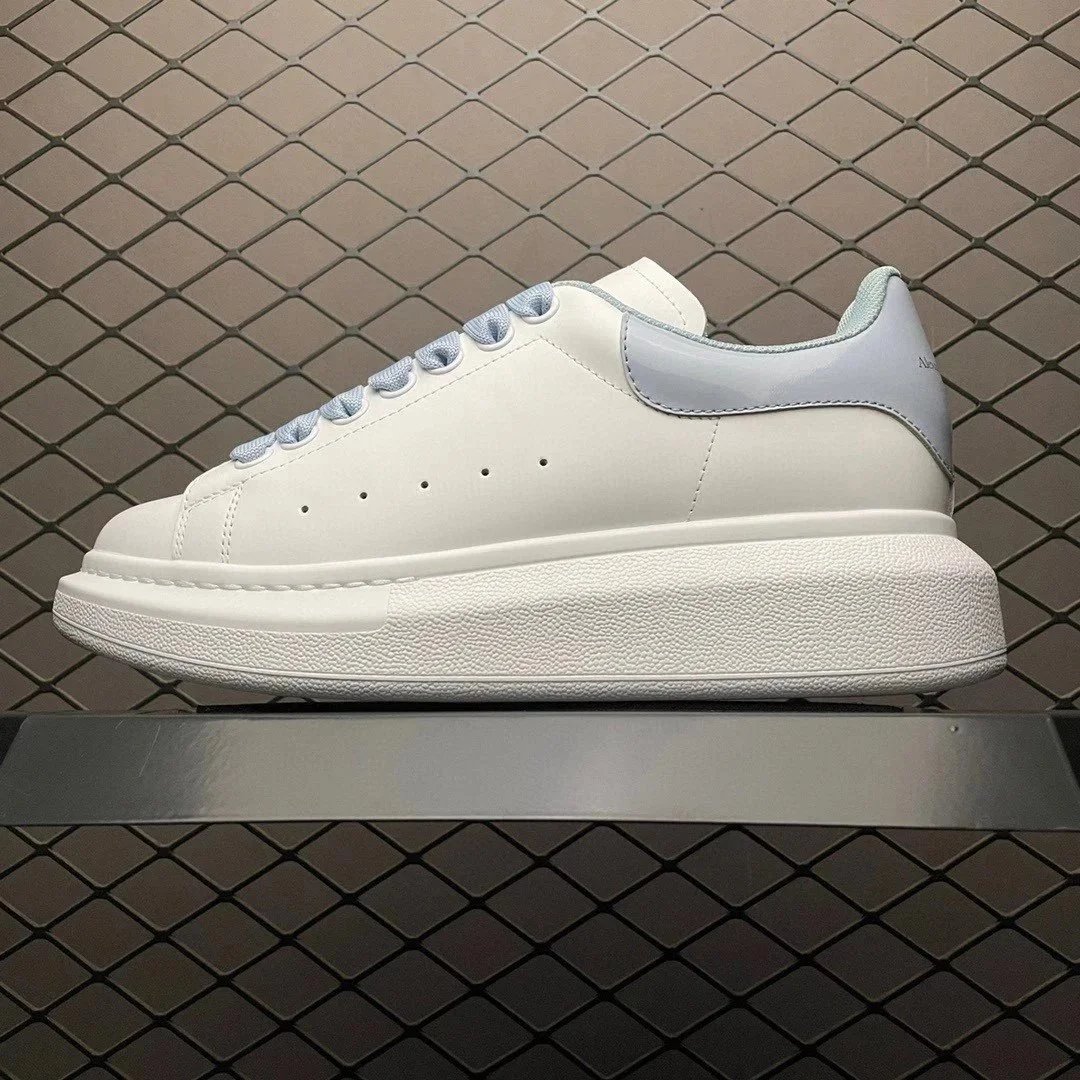 16 light blue