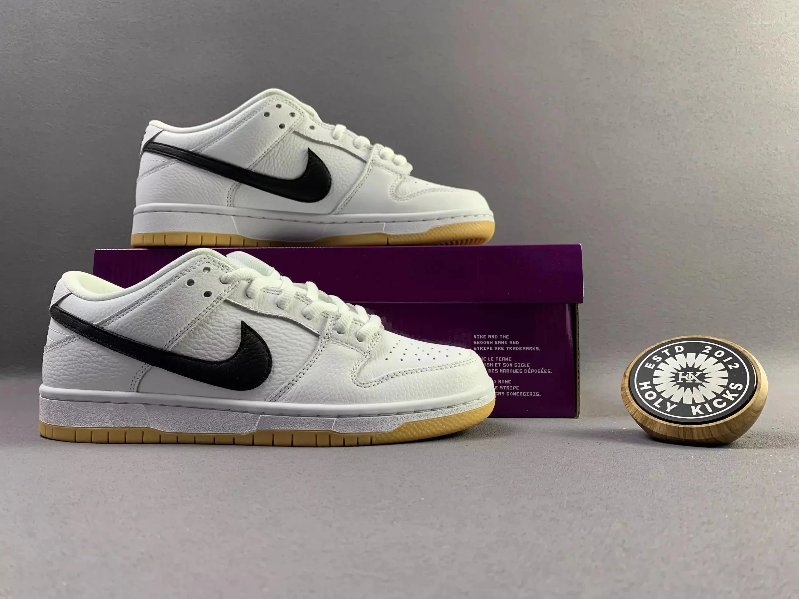 White and black raw rubber