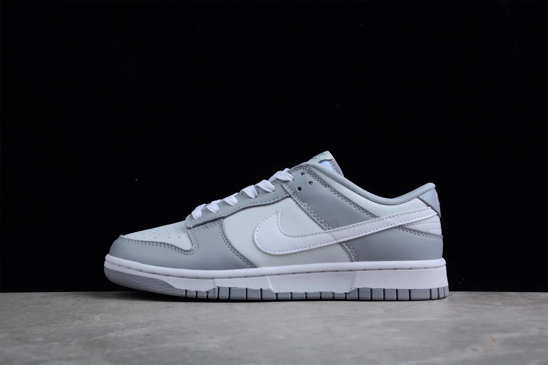 VT Dunk Soot White DJ6188-001