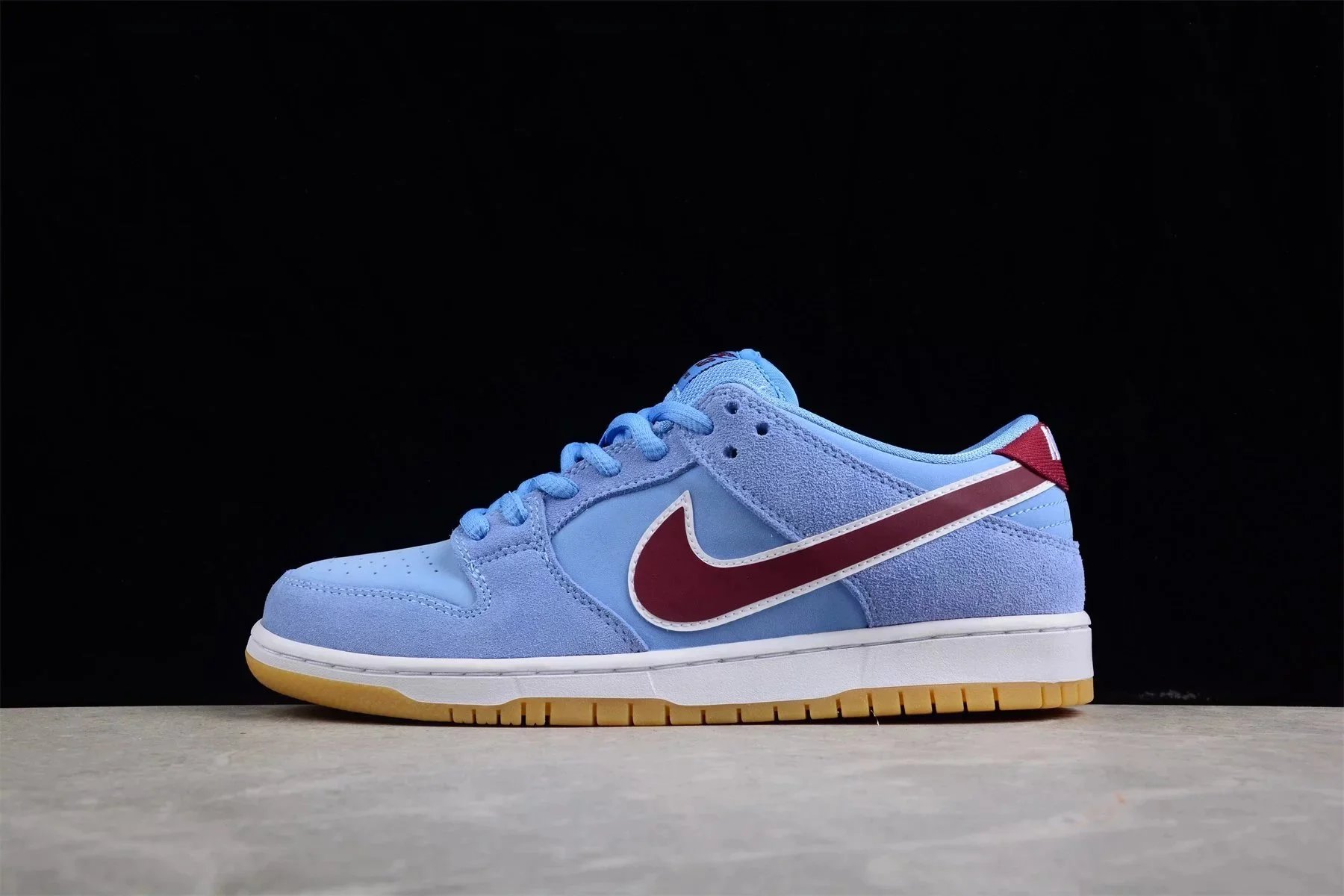 VT Dunk SB Philadelphia Phillies DQ4040-400