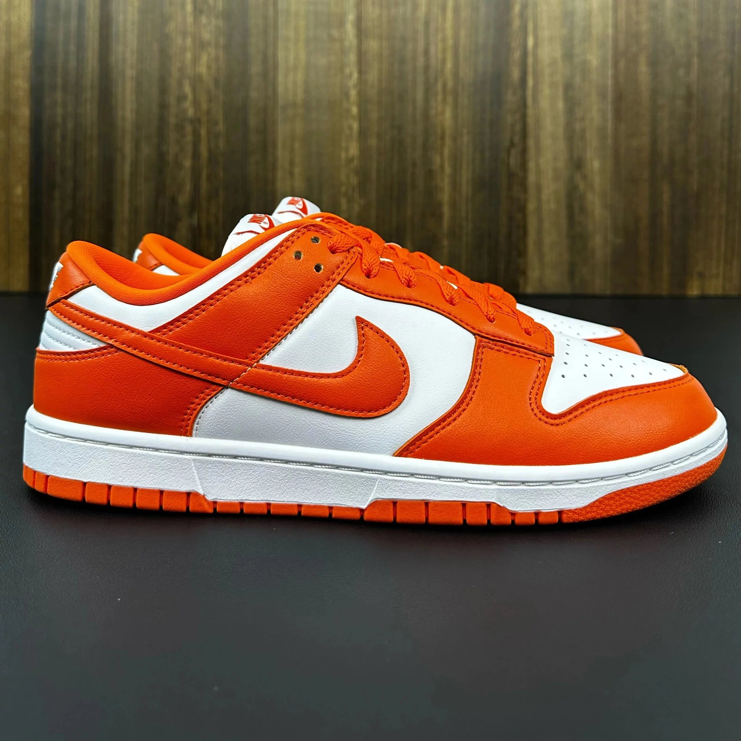 CU1726-101 white orange