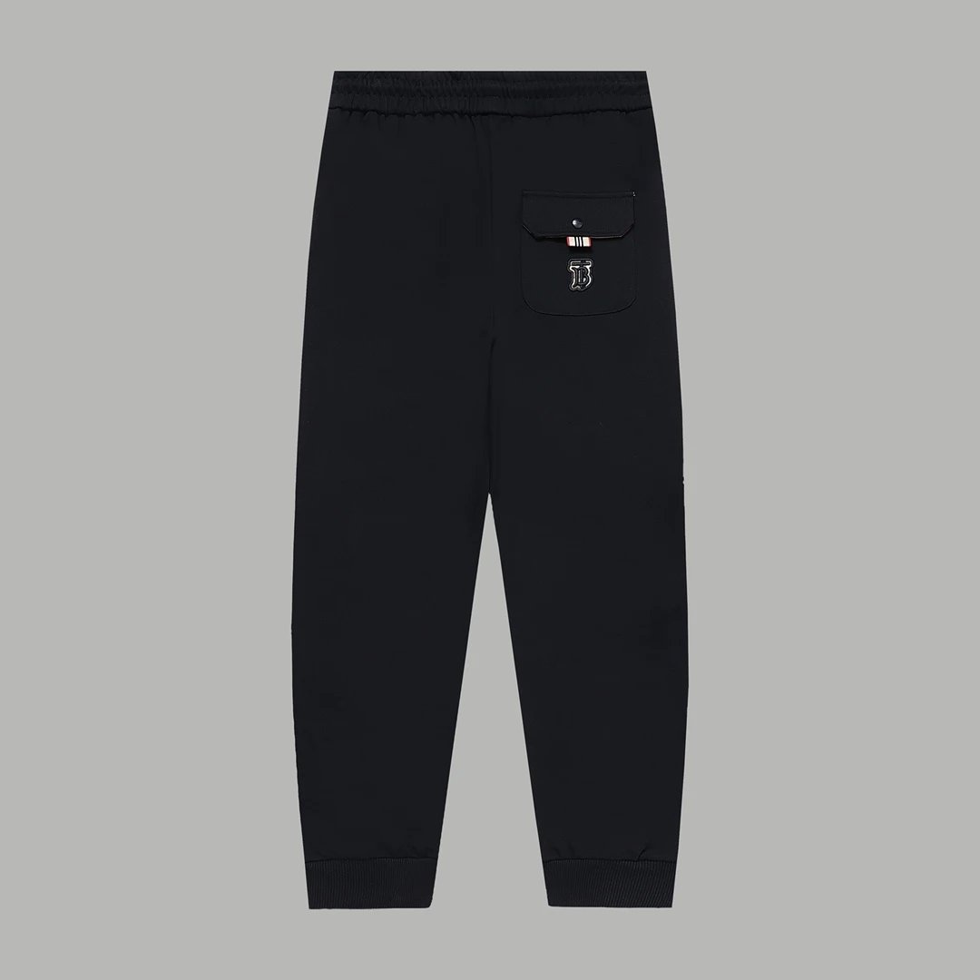 32 black
