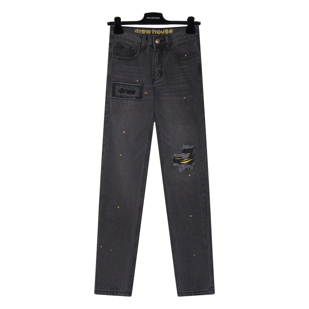 32 black