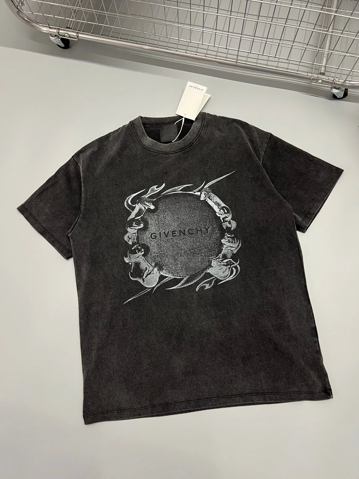 16 black