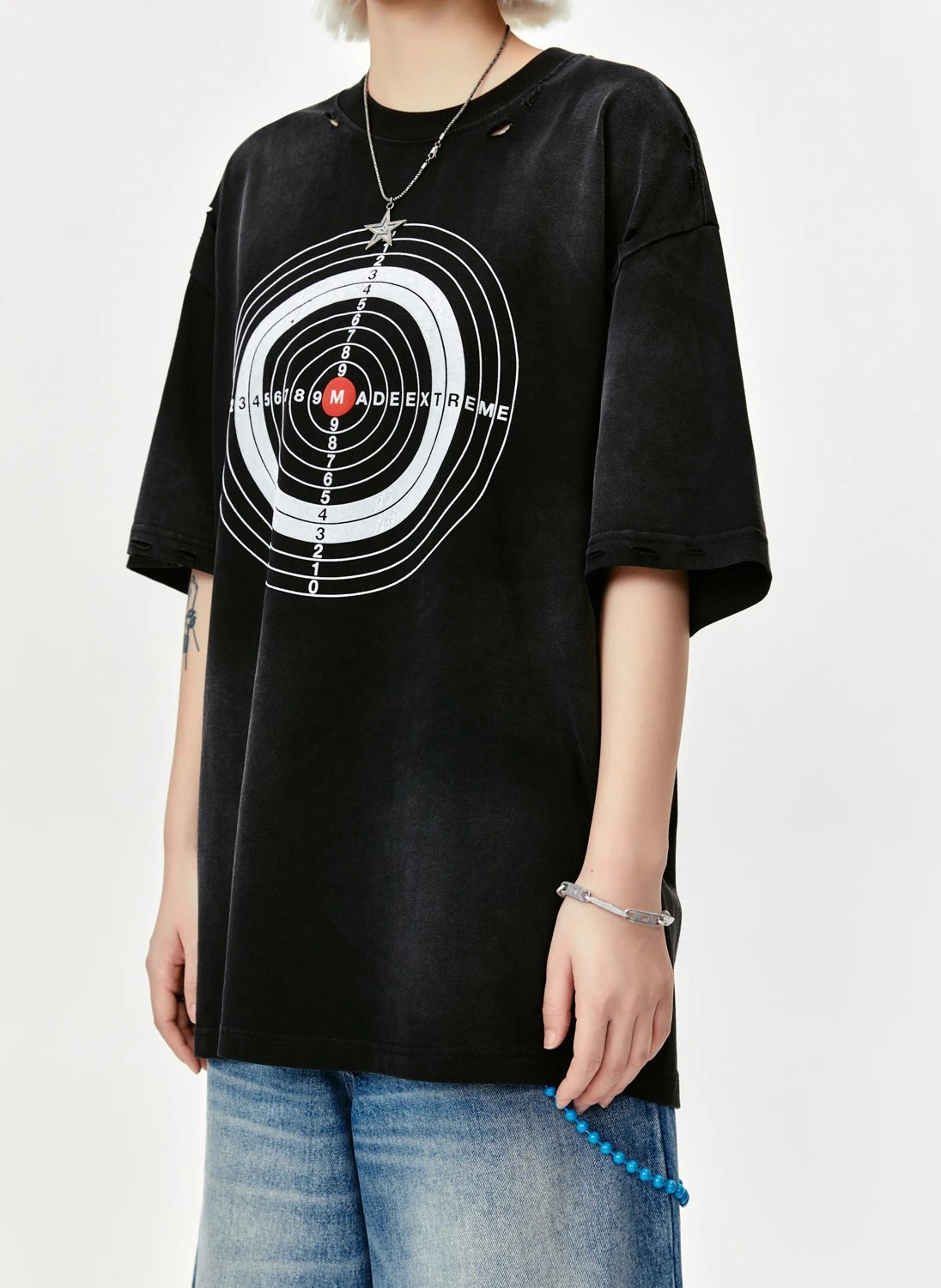 32 black