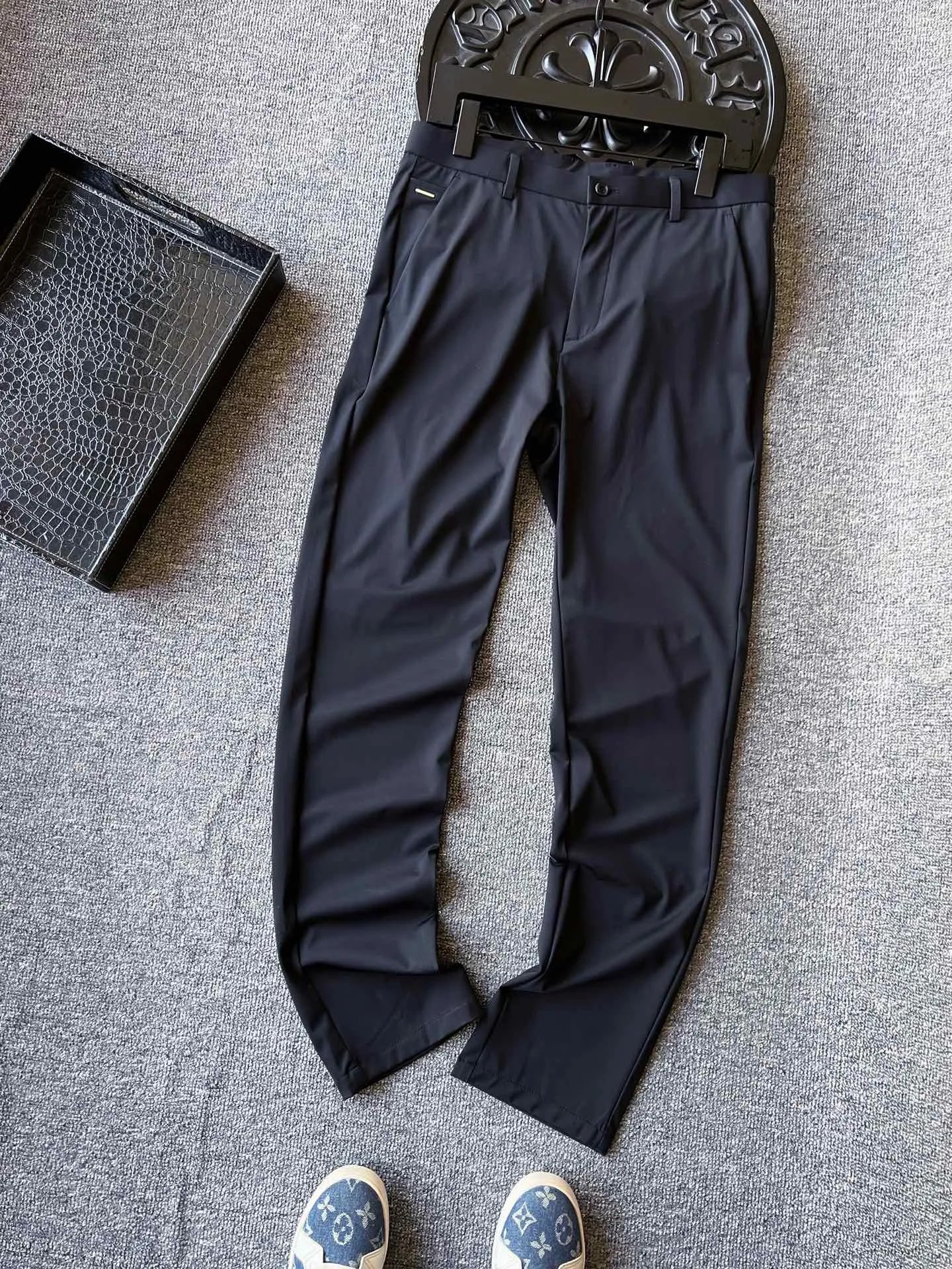 23 black