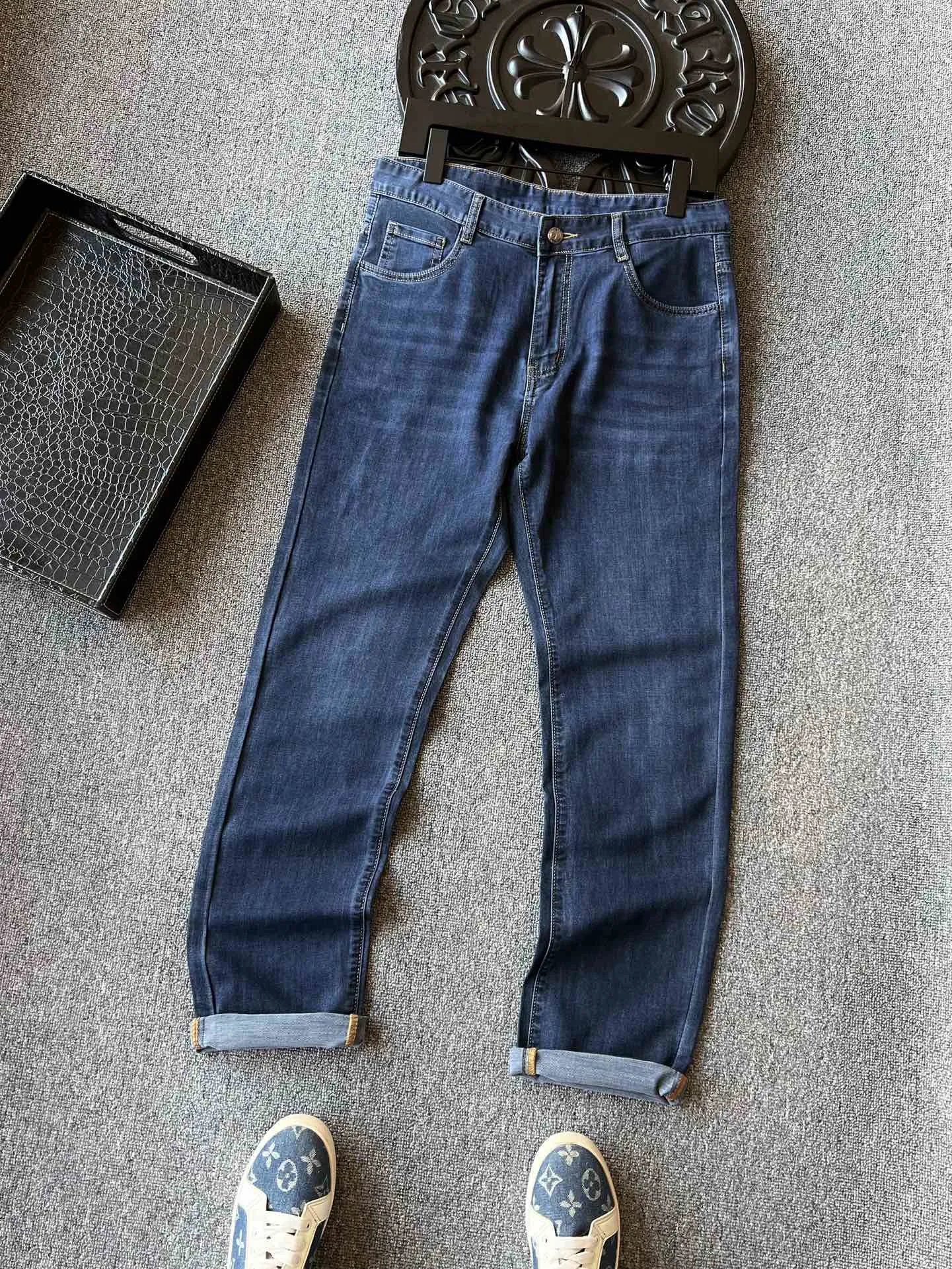 39 blue