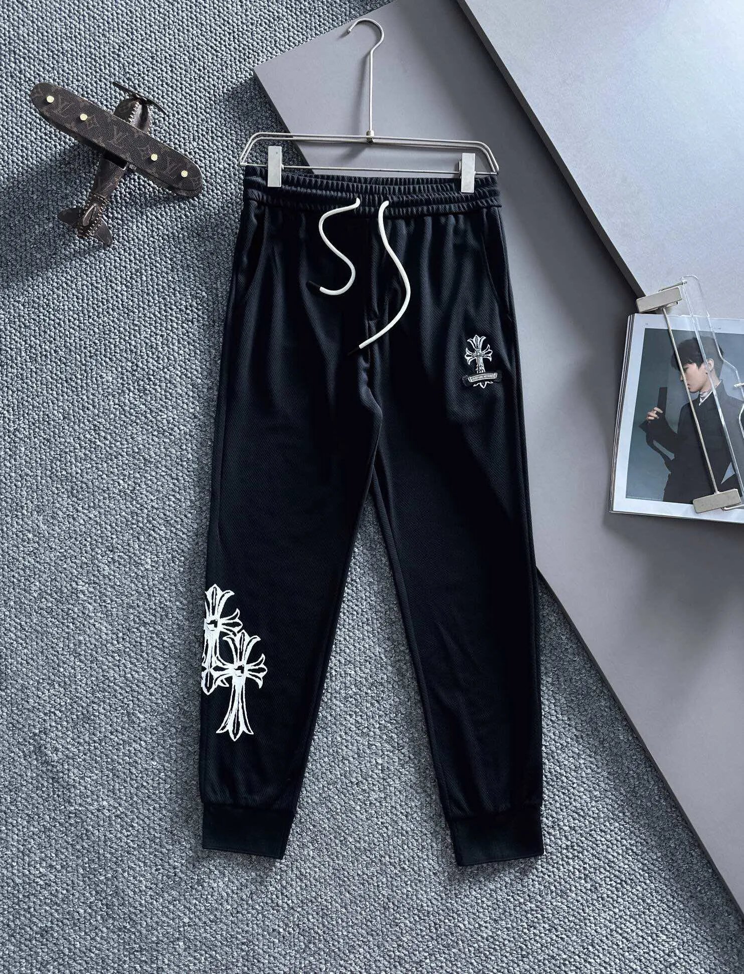 33 black