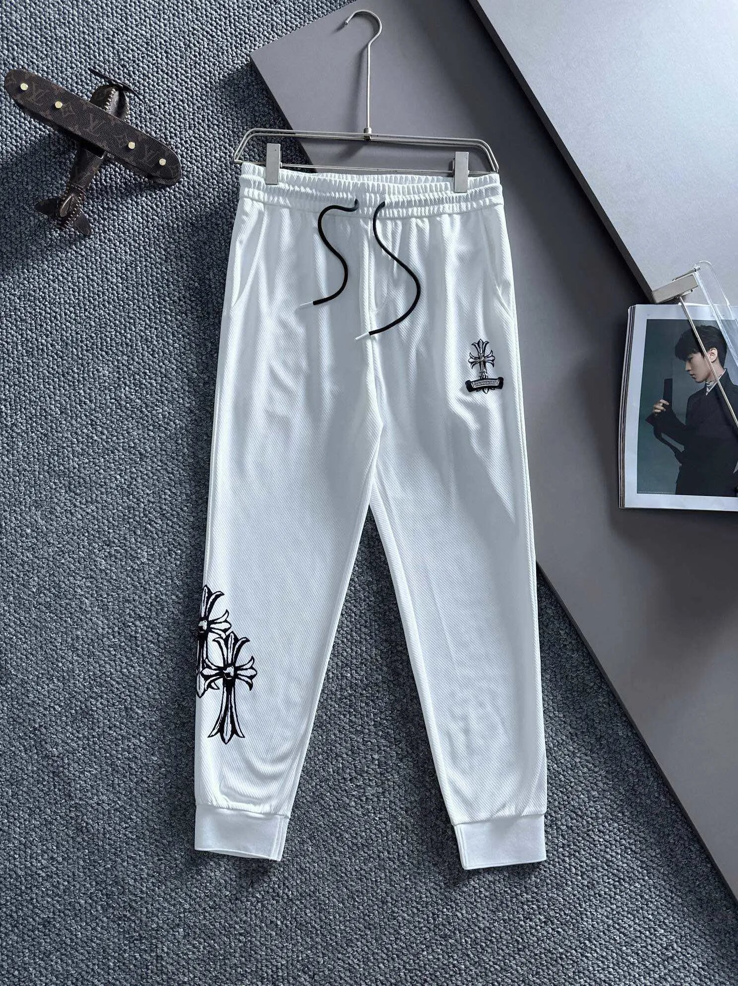 34 white