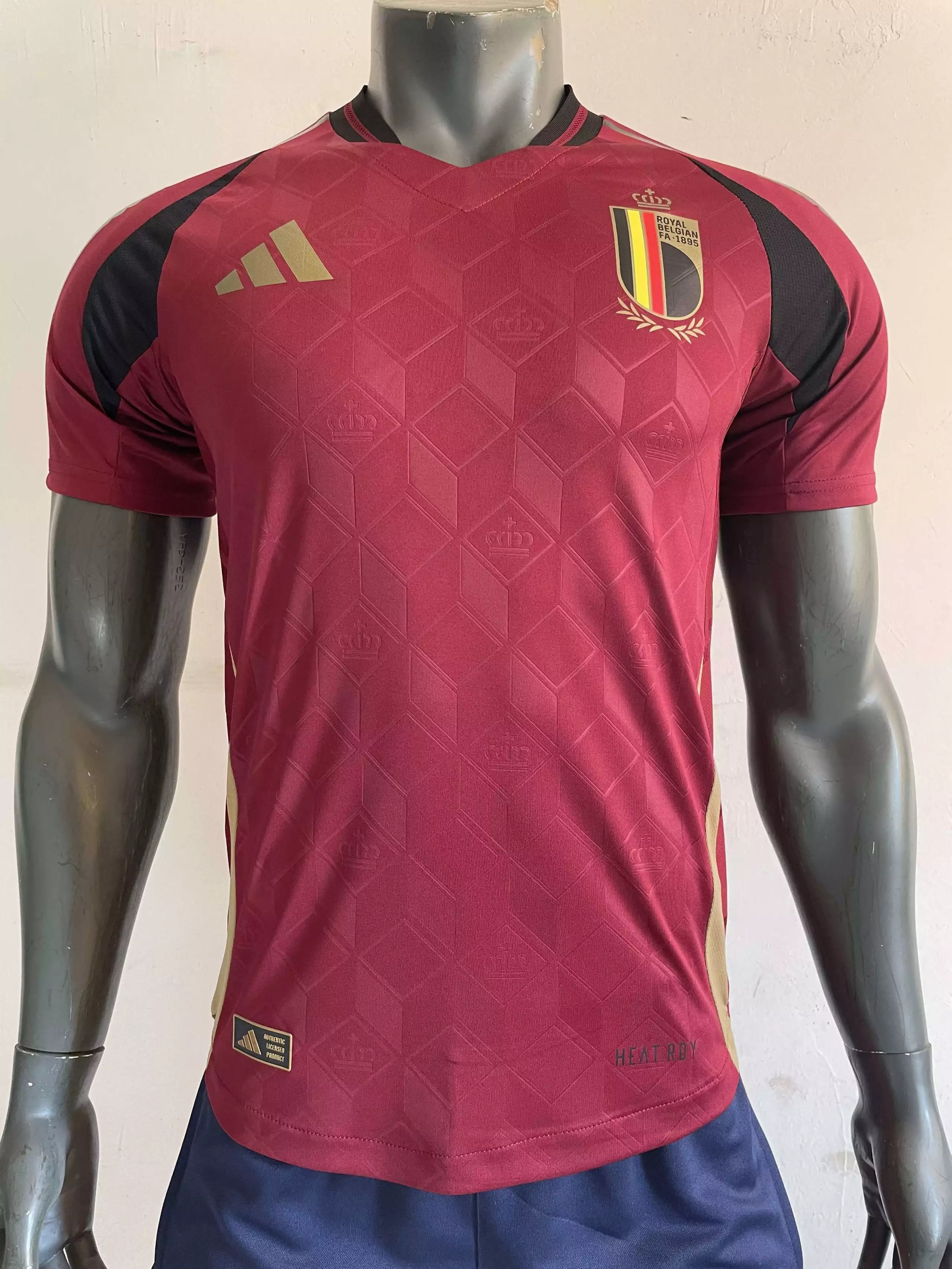 21 Belgium at home