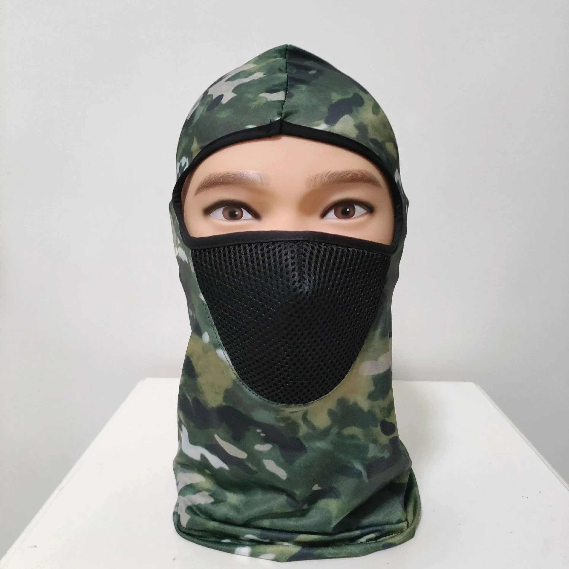 DWTT-06 Camouflage green