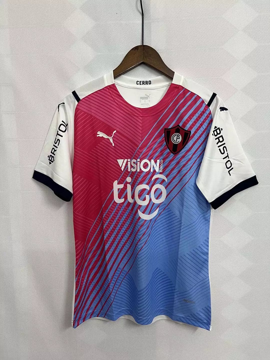 03 Red and blue 006
