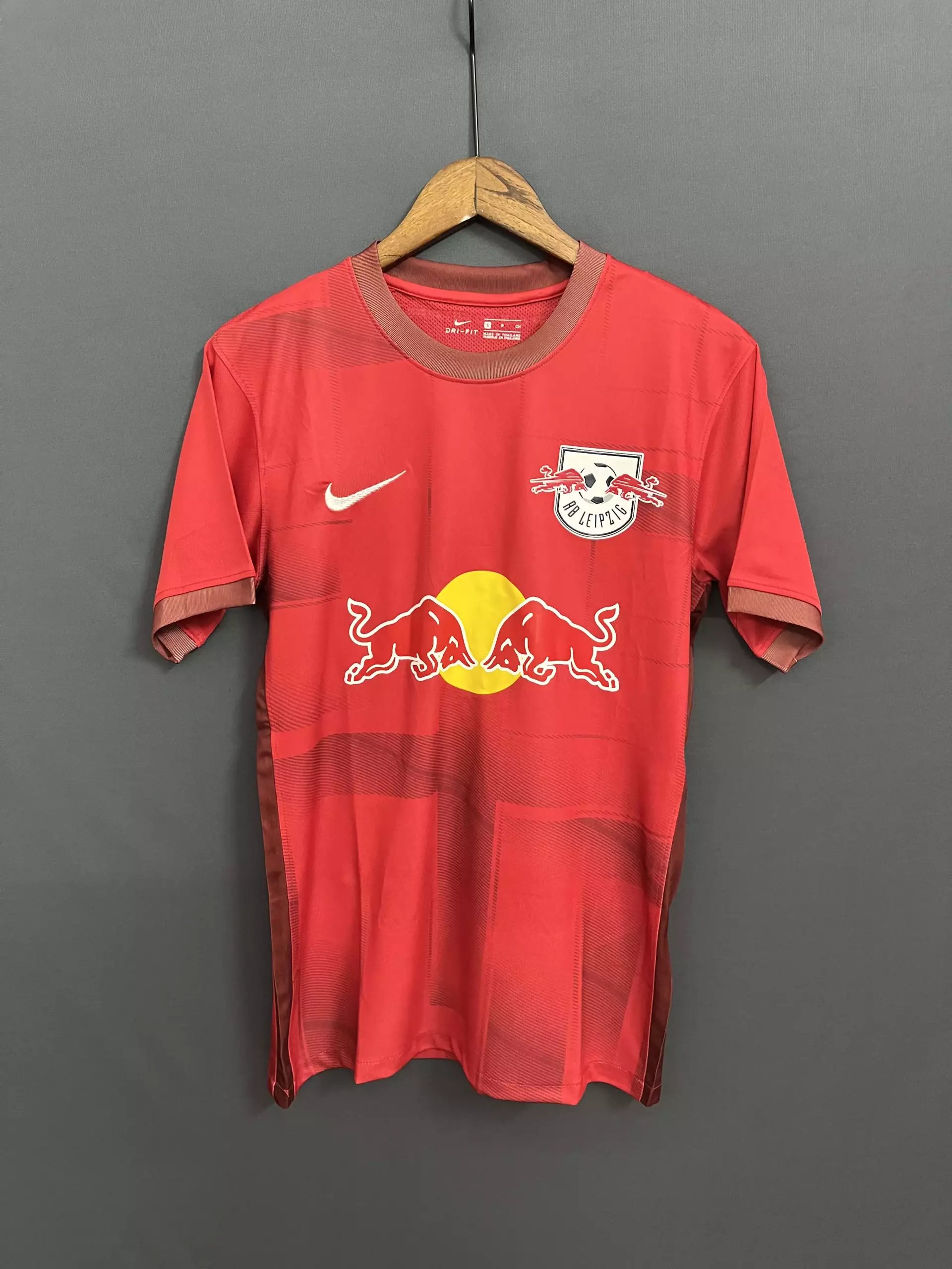 14 Red 006