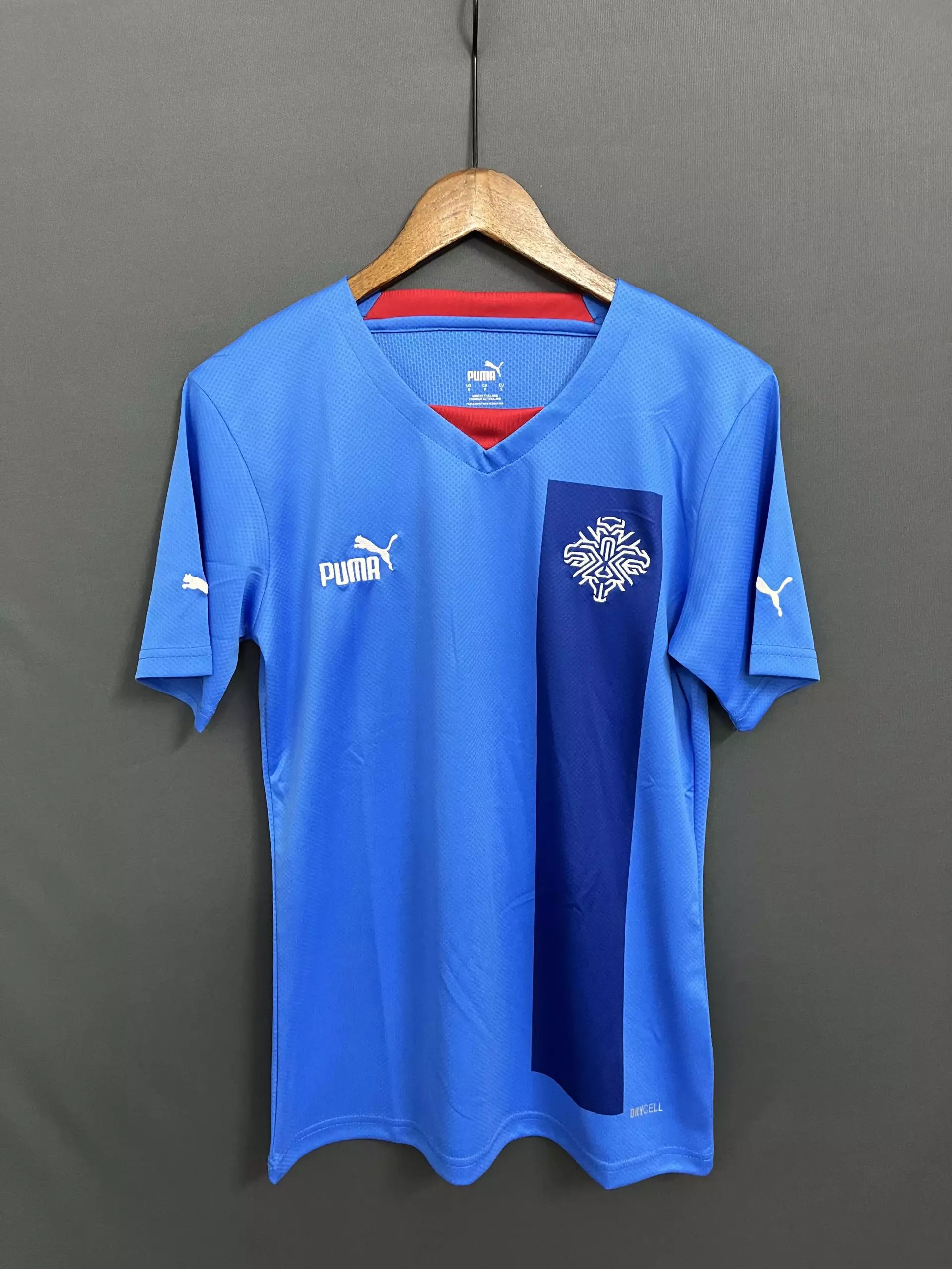 22 Blue 006