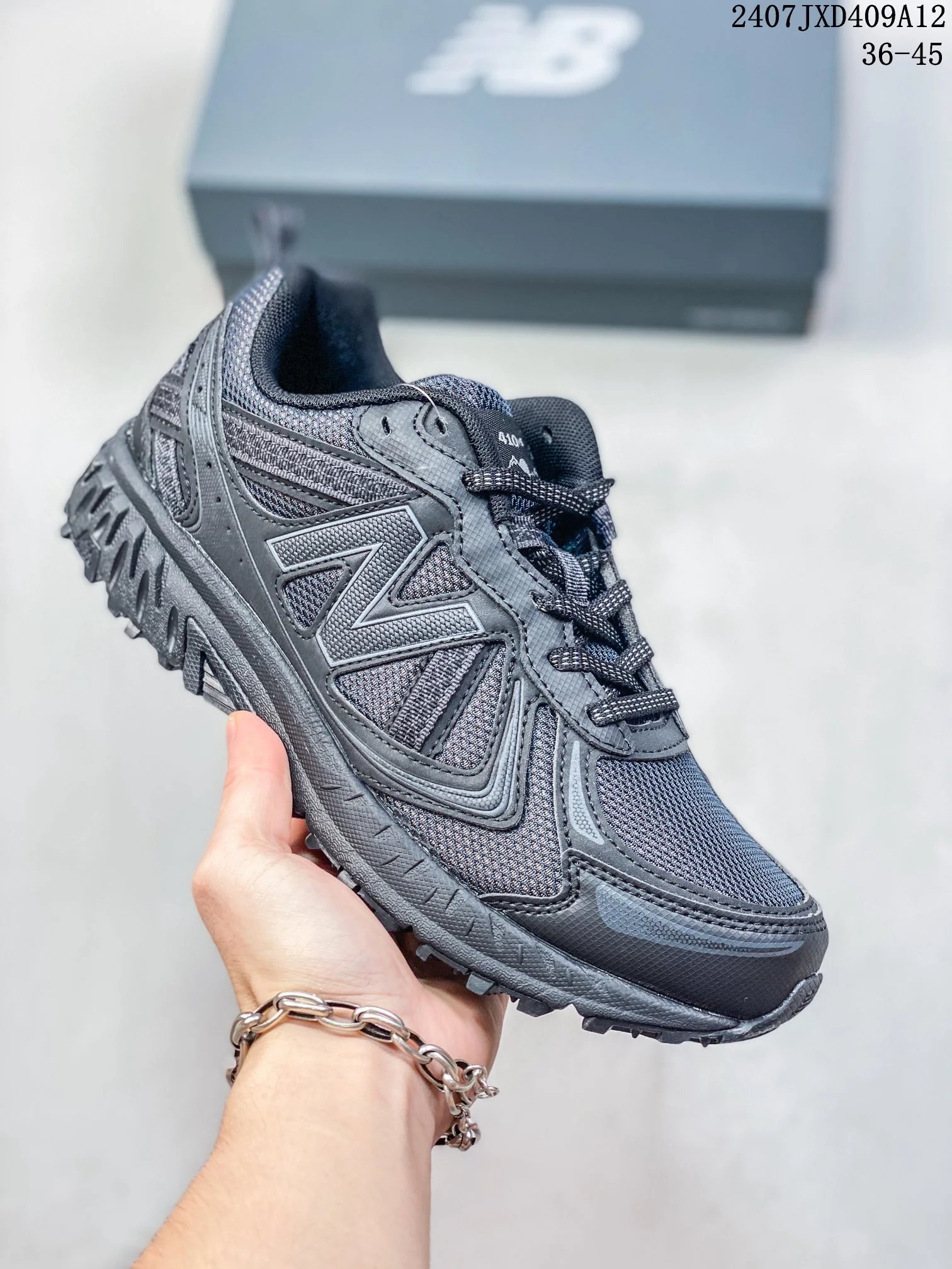 16 black
