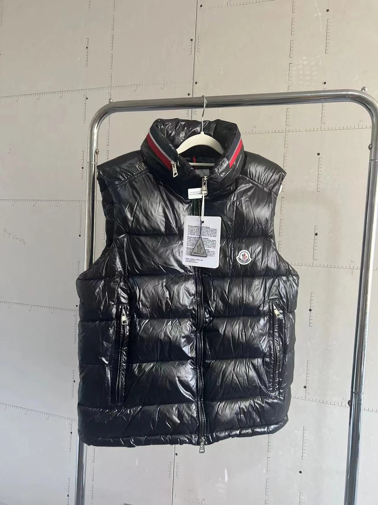30 black
