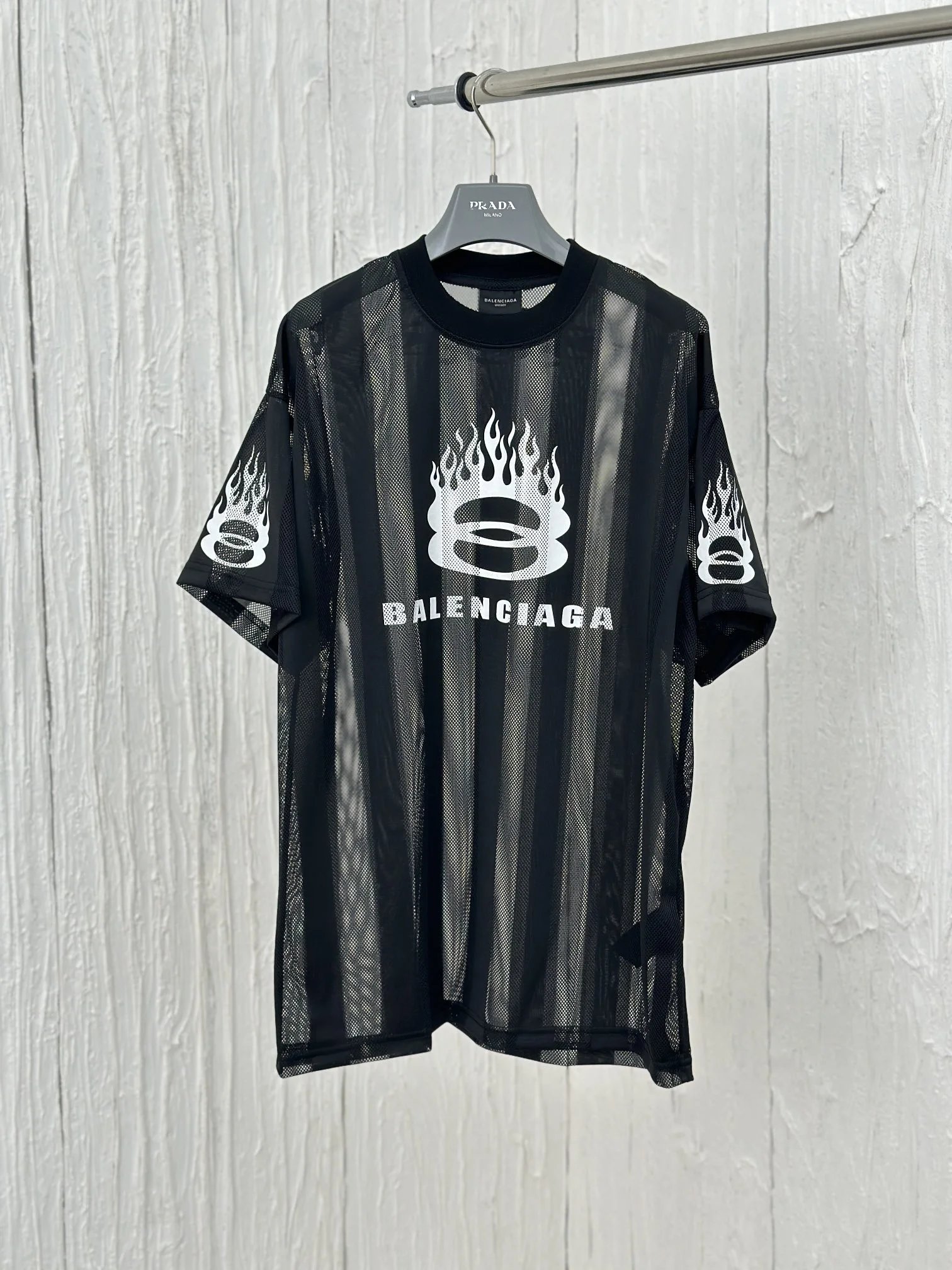 29 black
