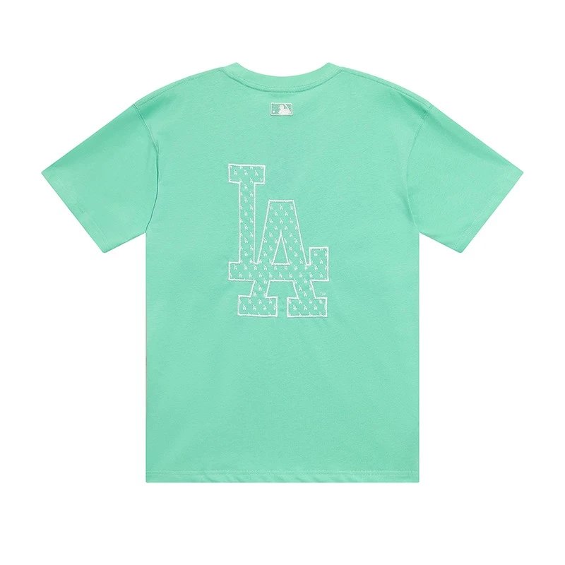 01 Green