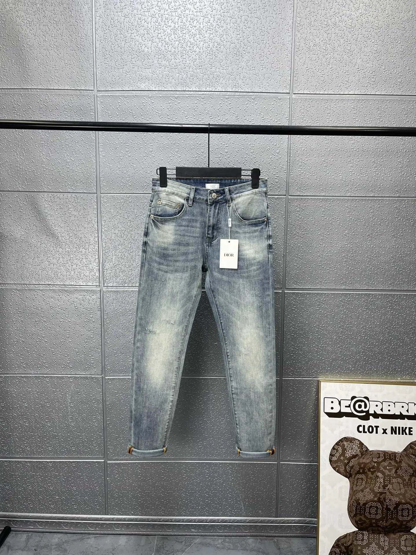 22 Denim blue