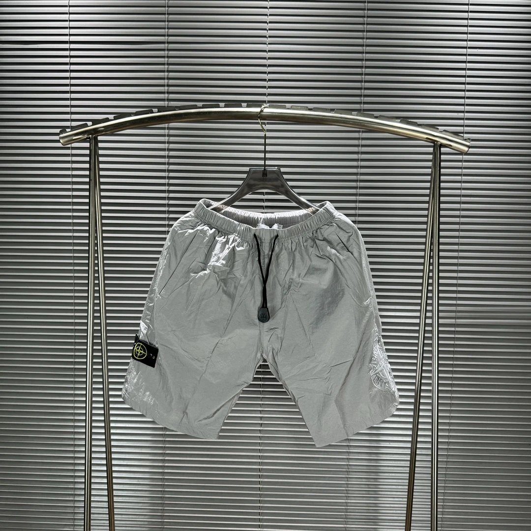 32 white