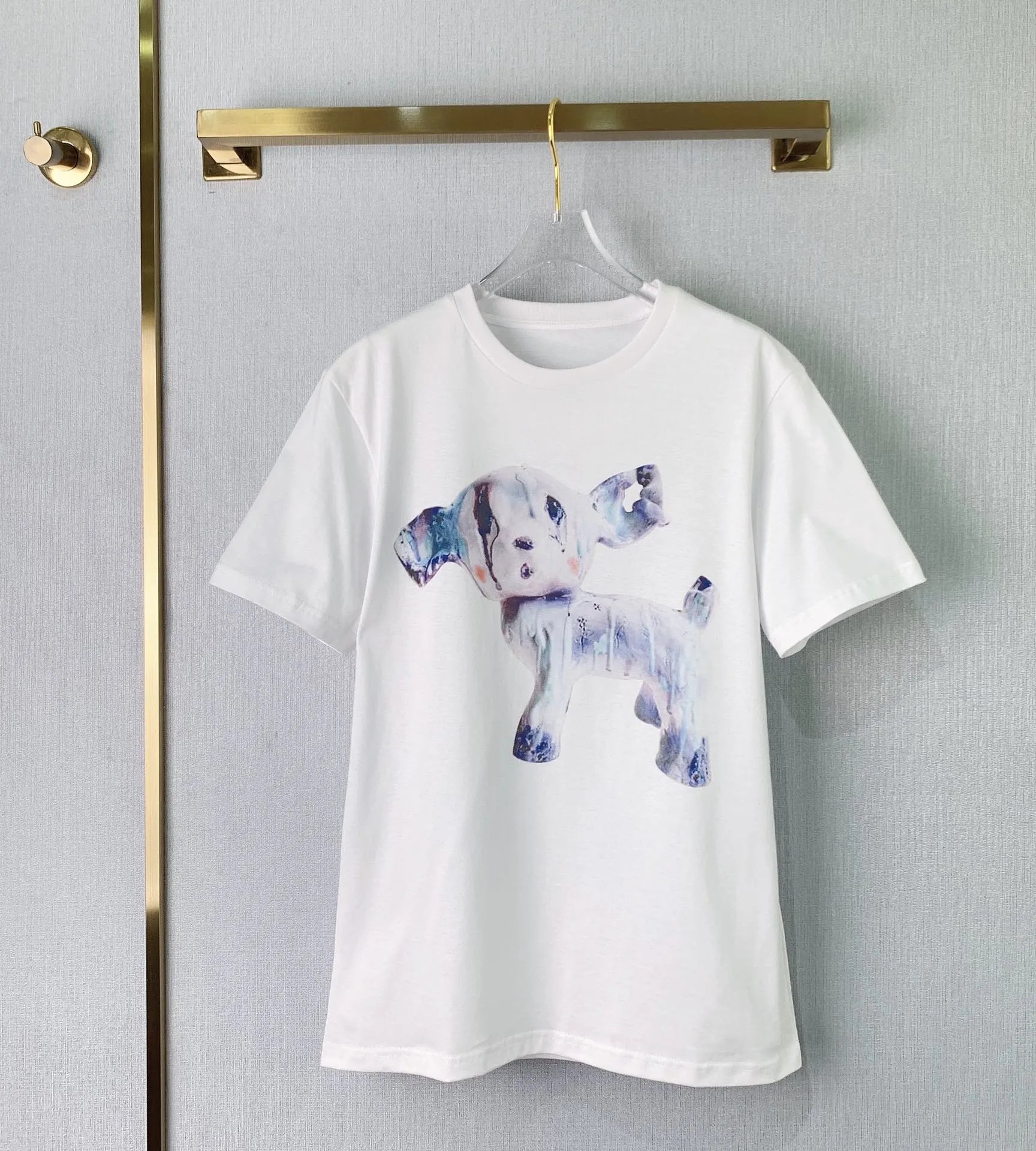 28 white