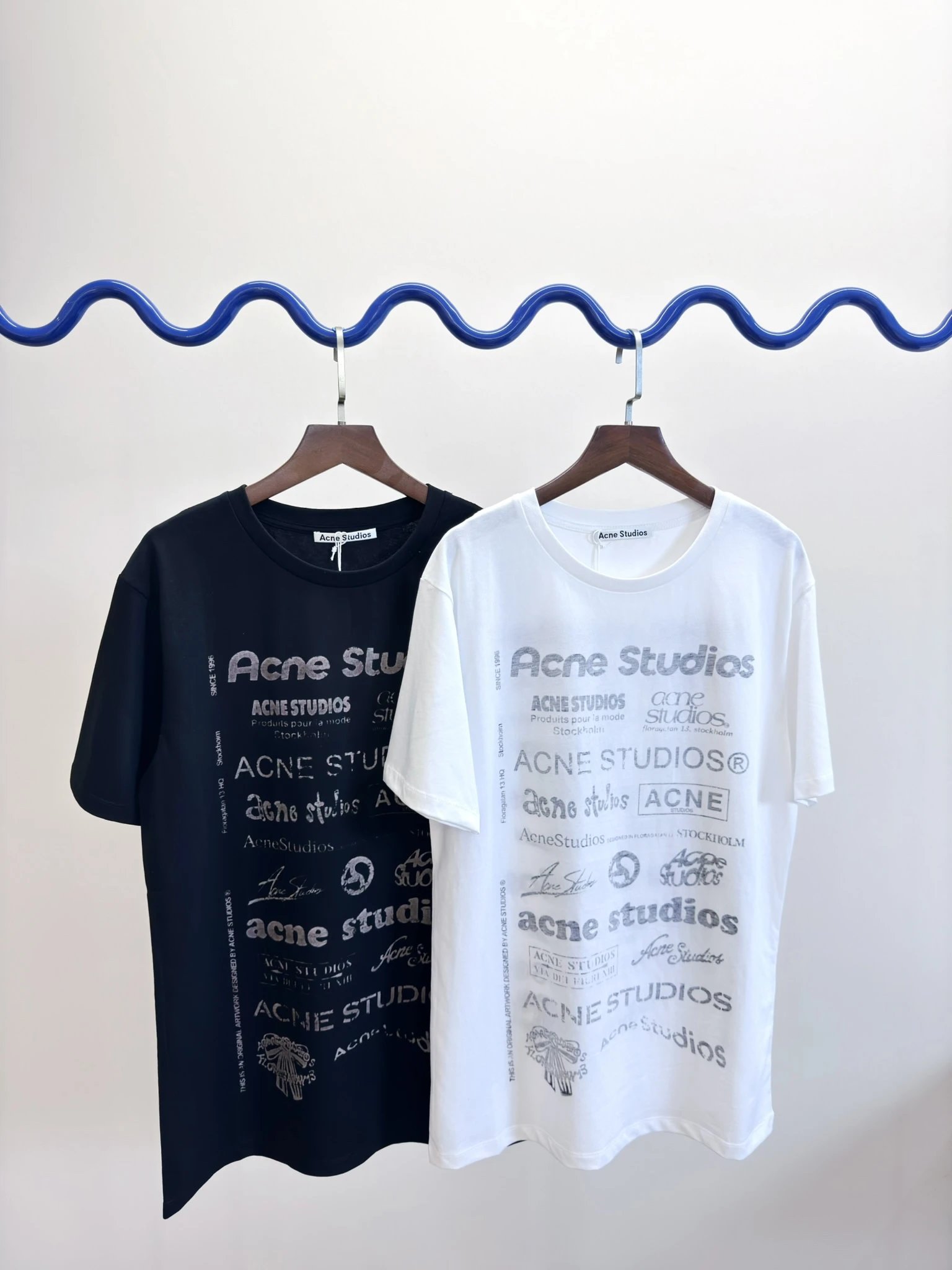 32 white
