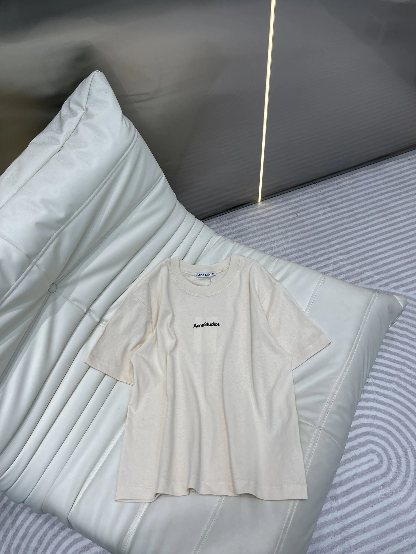 36 white