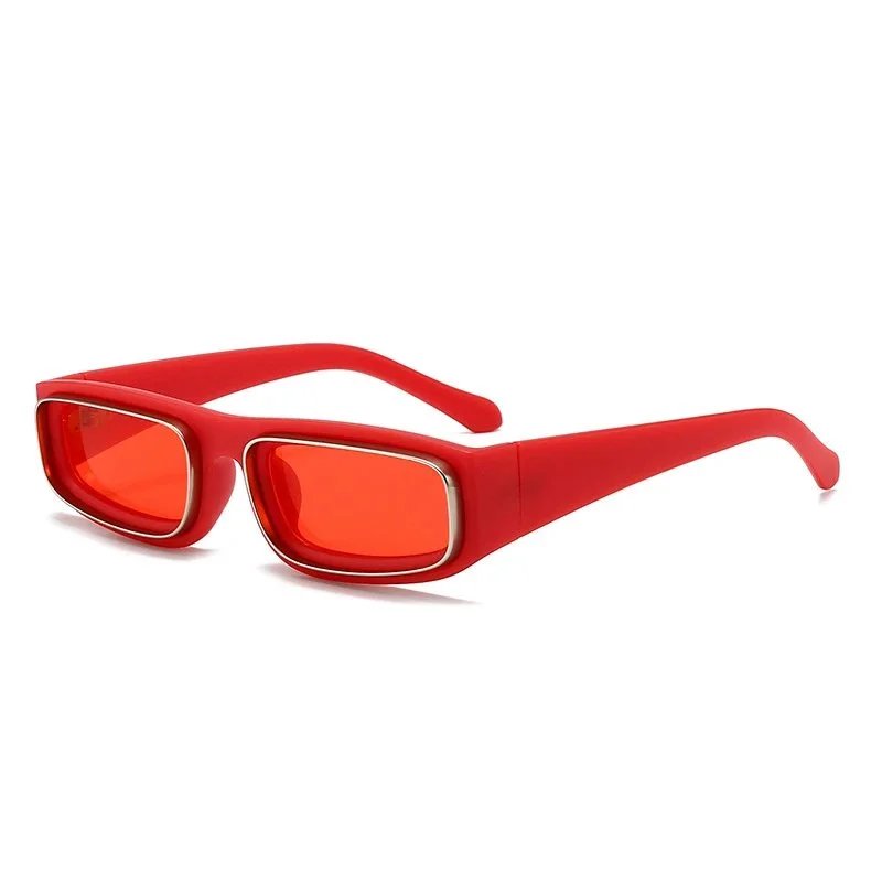 C 9 Red frame, red film