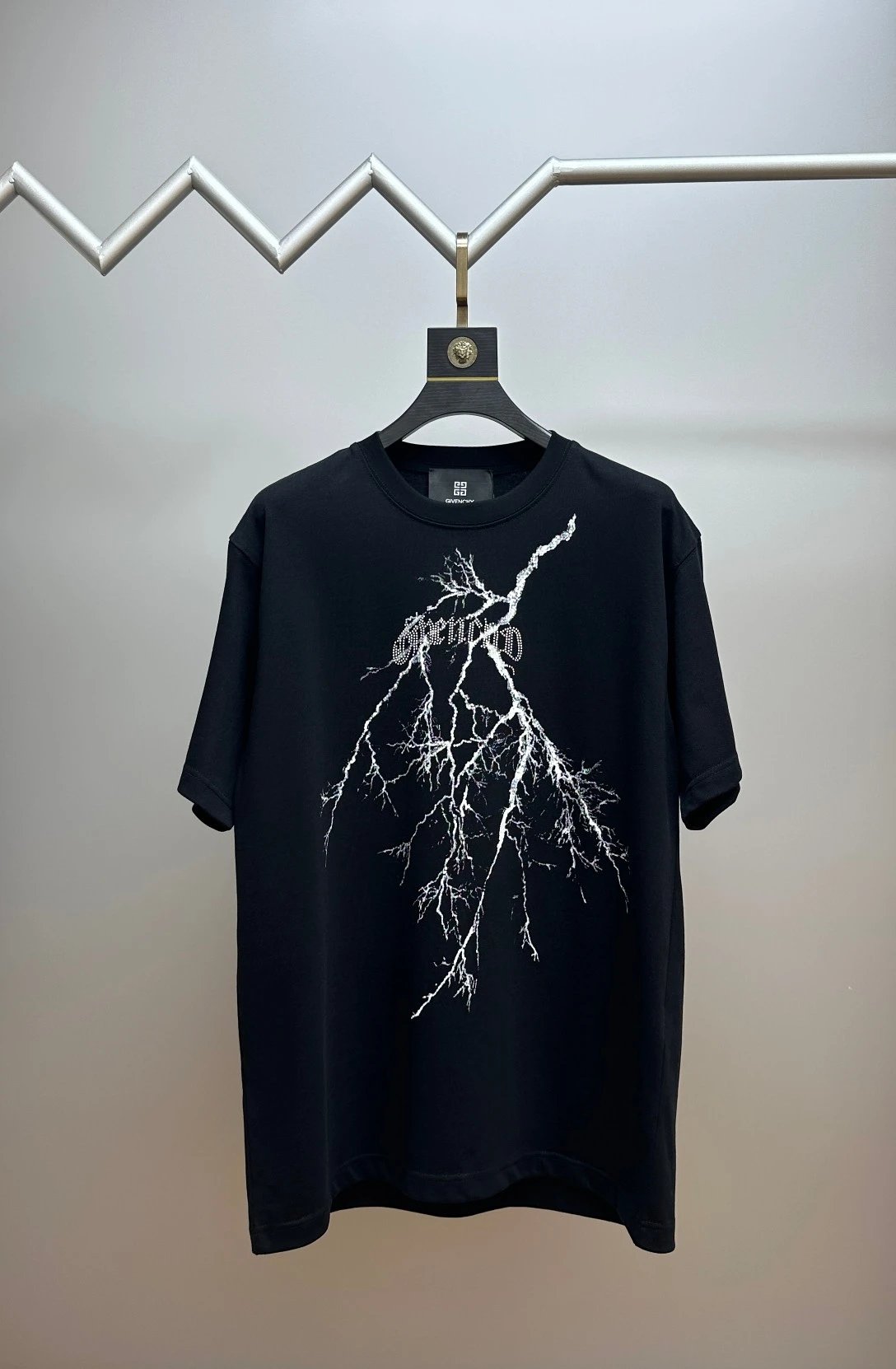 02 Black