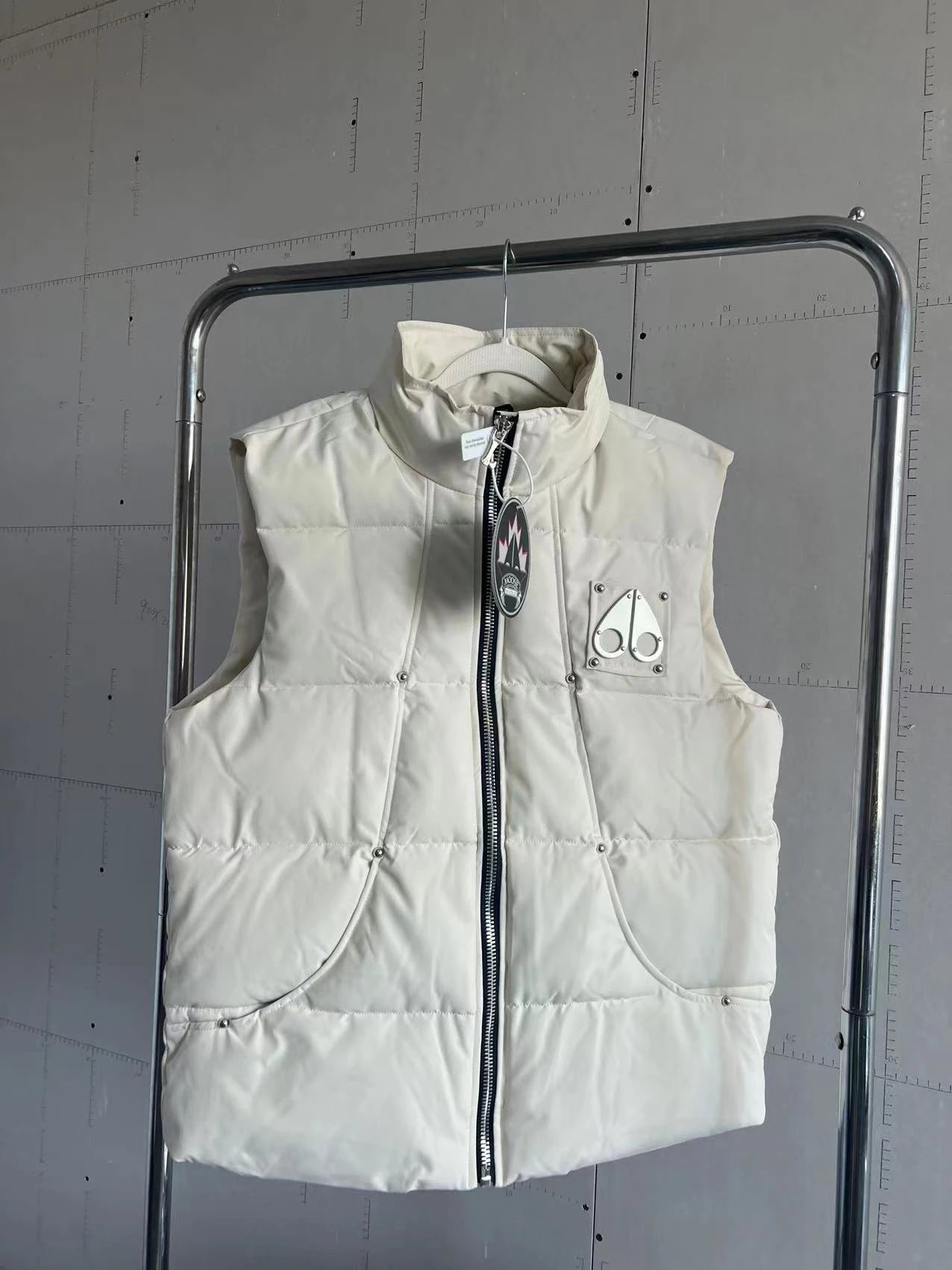 18 white